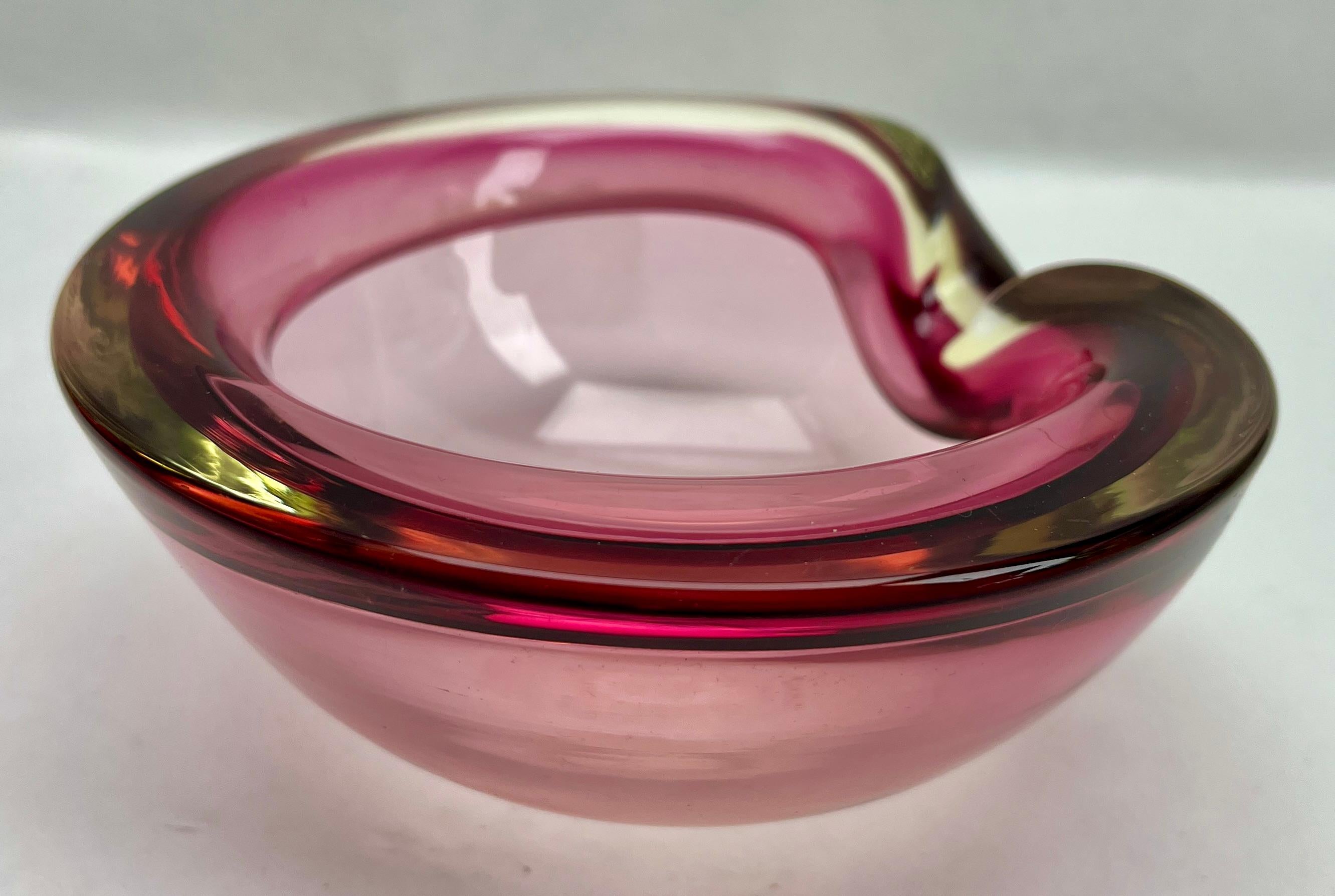 Cuenco de cristal de Murano Atribuido a Flavio Poli para Somerso Años 60 Moderno de mediados de siglo en venta