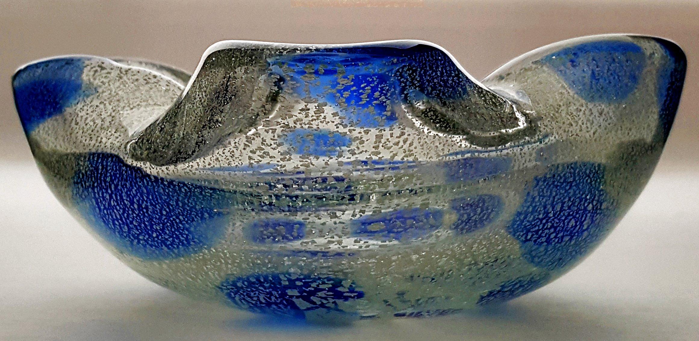 20th Century Vintage Murano Glass Bowl, Blue A Macchie & Silver Fleck  - Barovier & Toso For Sale