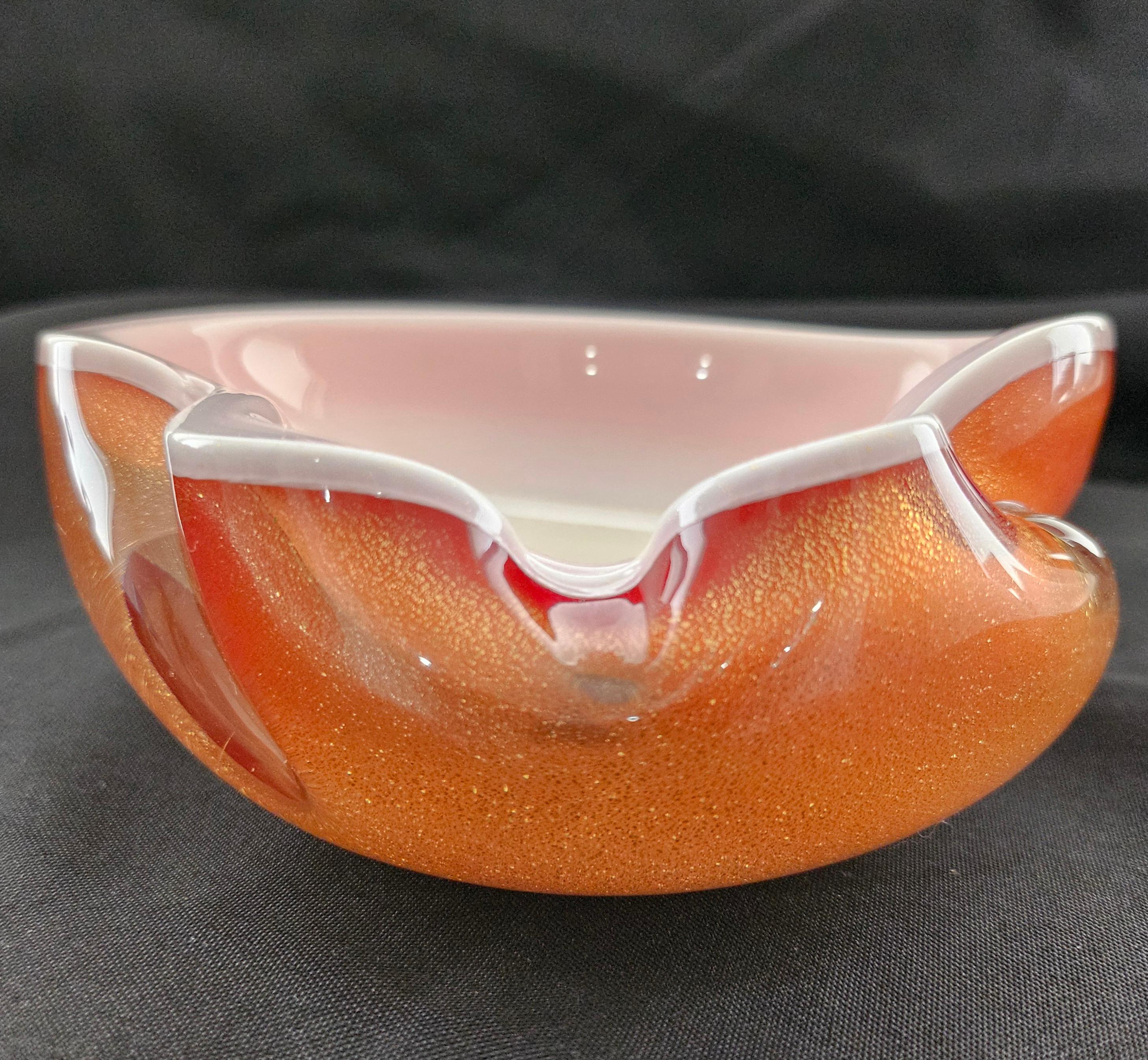 Mid-Century Modern Bol en verre de Murano avec Polveri dorés d'Alfredo Barbini pour Camer - VENTE DE LIQUIDATION en vente