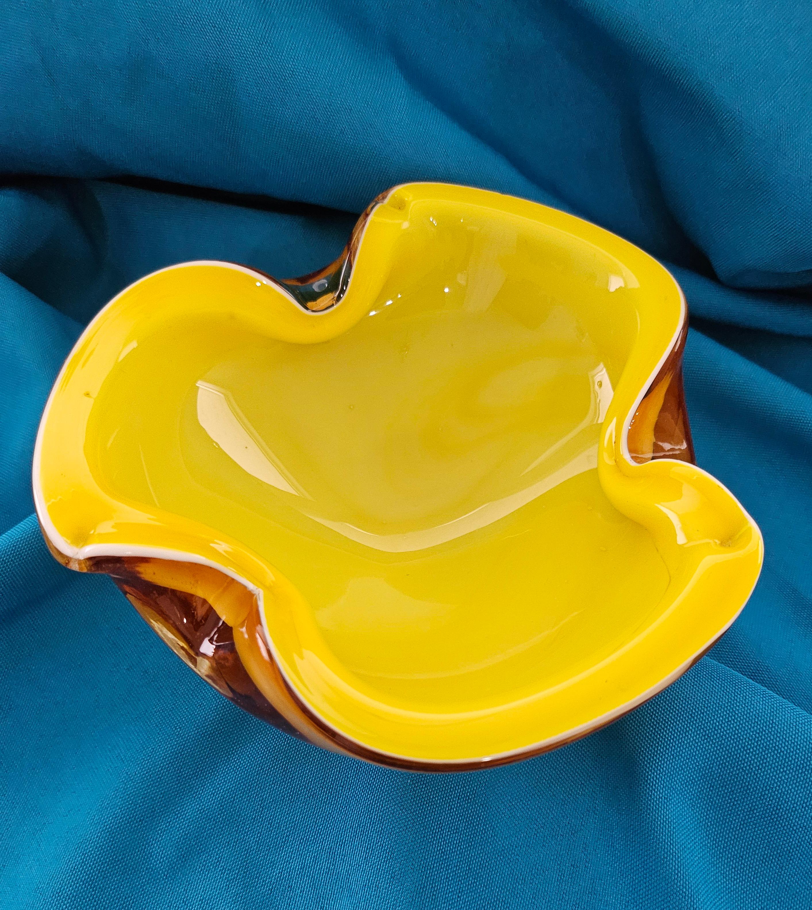 Mid-Century Modern Bol en verre de Murano moderne du milieu du siècle dernier d'Alfredo Barbini pour Seguso VENTE DE LIQUIDATION en vente