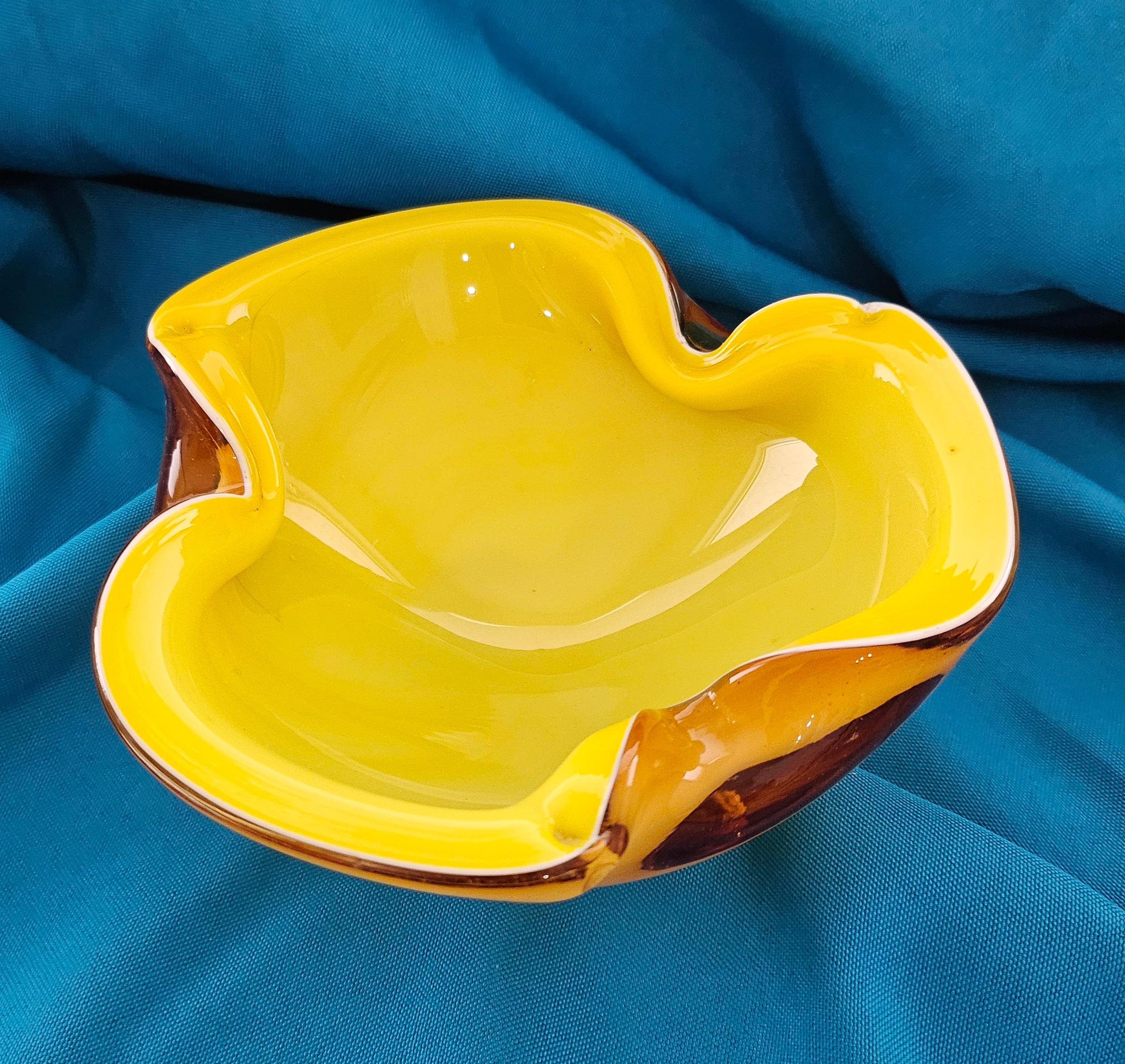 italien Bol en verre de Murano moderne du milieu du siècle dernier d'Alfredo Barbini pour Seguso VENTE DE LIQUIDATION en vente