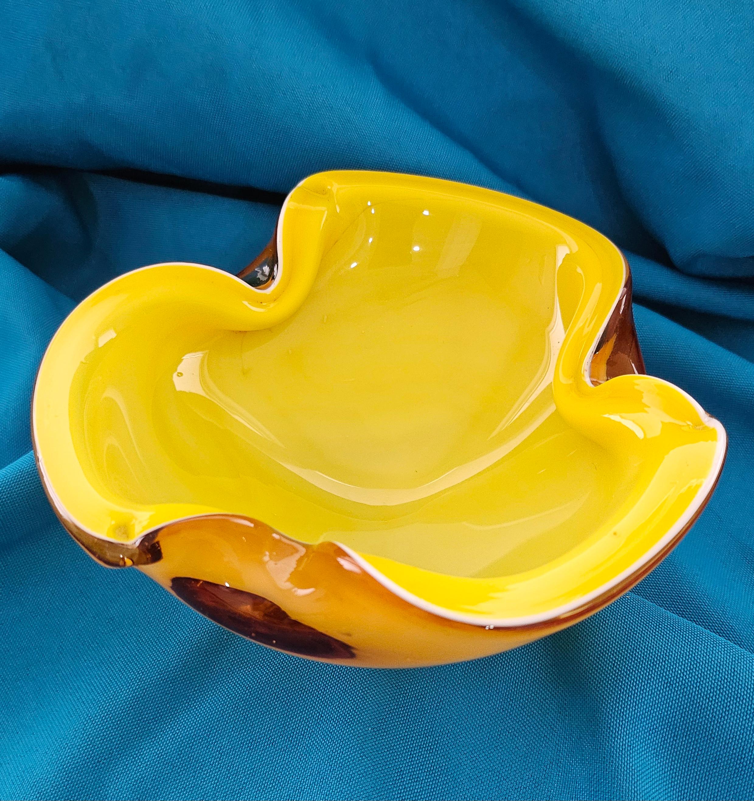 Autre Bol en verre de Murano moderne du milieu du siècle dernier d'Alfredo Barbini pour Seguso VENTE DE LIQUIDATION en vente