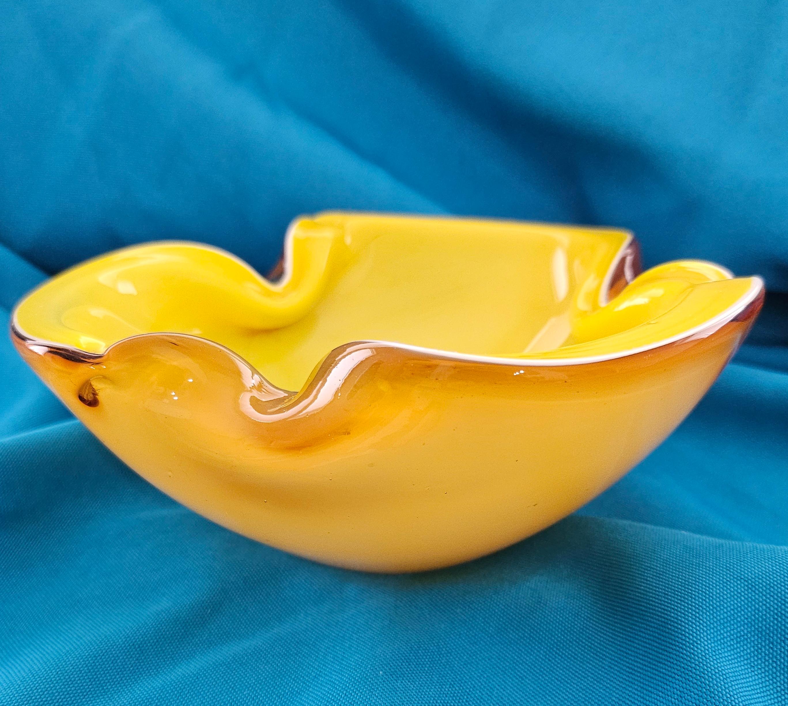 Verre Bol en verre de Murano moderne du milieu du siècle dernier d'Alfredo Barbini pour Seguso VENTE DE LIQUIDATION en vente