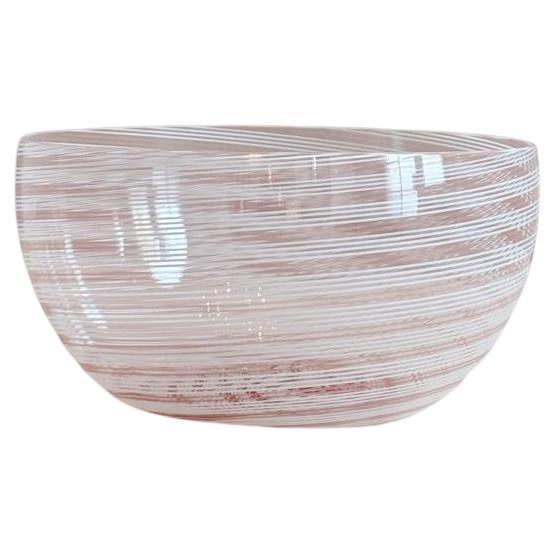 Coupe en verre de Murano par Barovier&Toso, rayures roses et blanches, 1970