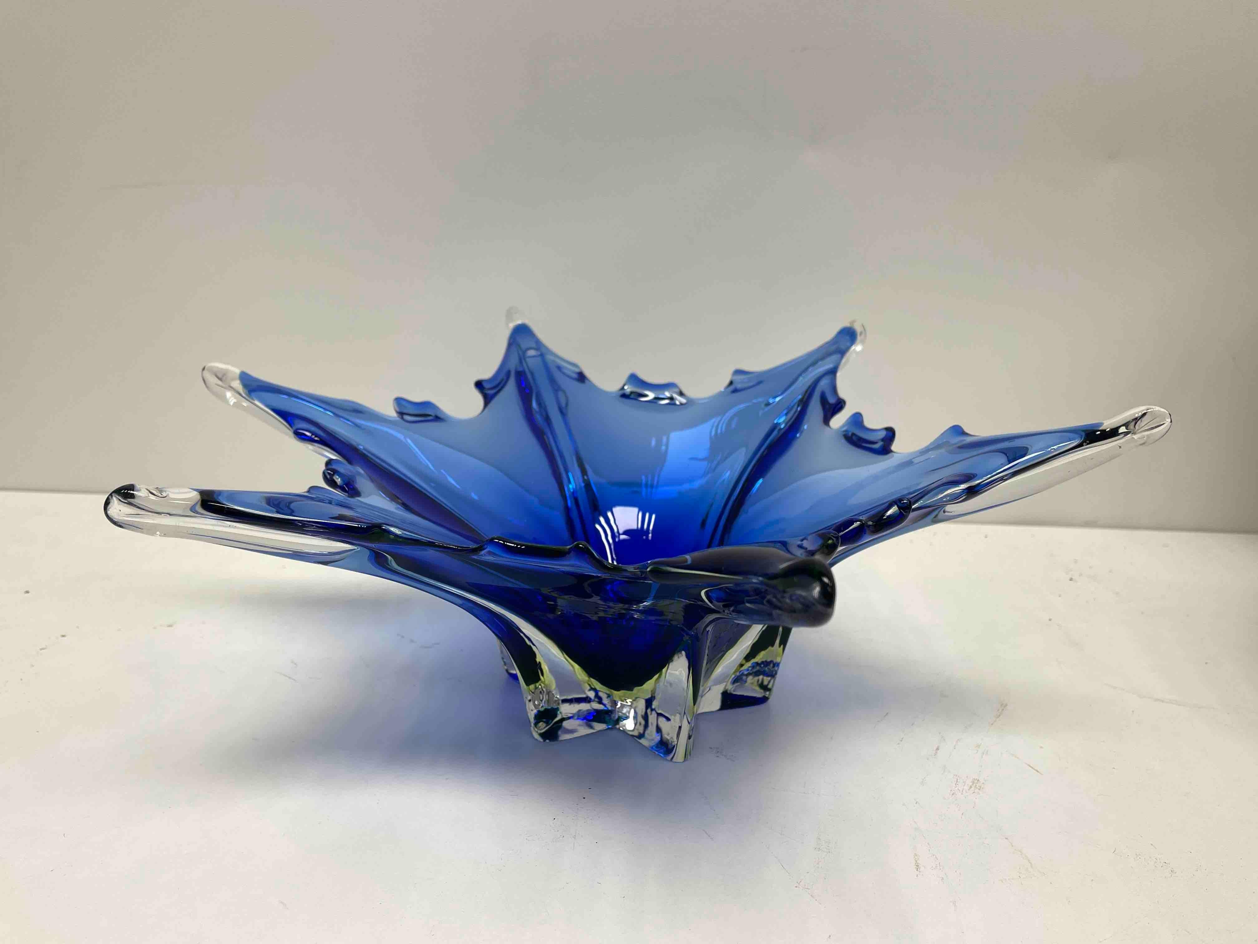 Murano Glass Bowl Catchall Blue and Clear, Vintage, Italy, 1960s In Good Condition In Nuernberg, DE