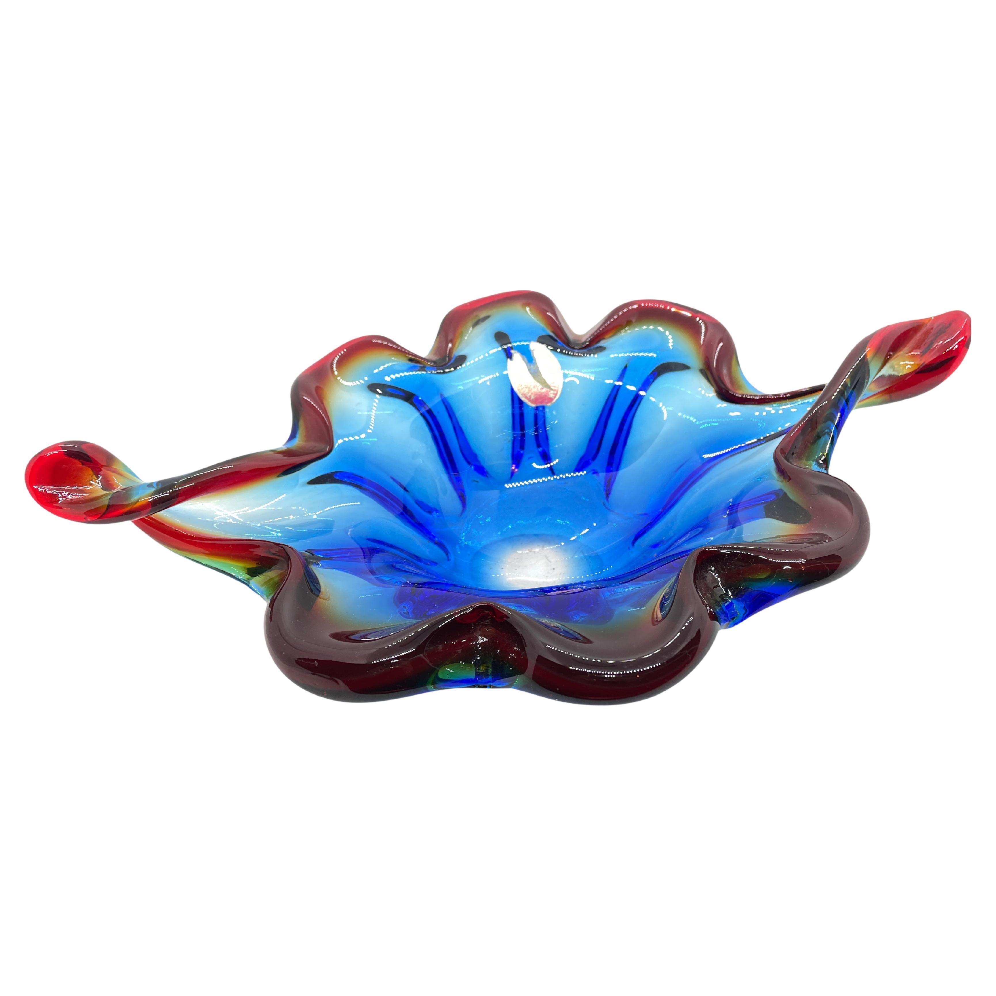 Bol attrape-tout en verre de Murano bleu, rouge et transparent, vintage, Italie, années 1960 en vente