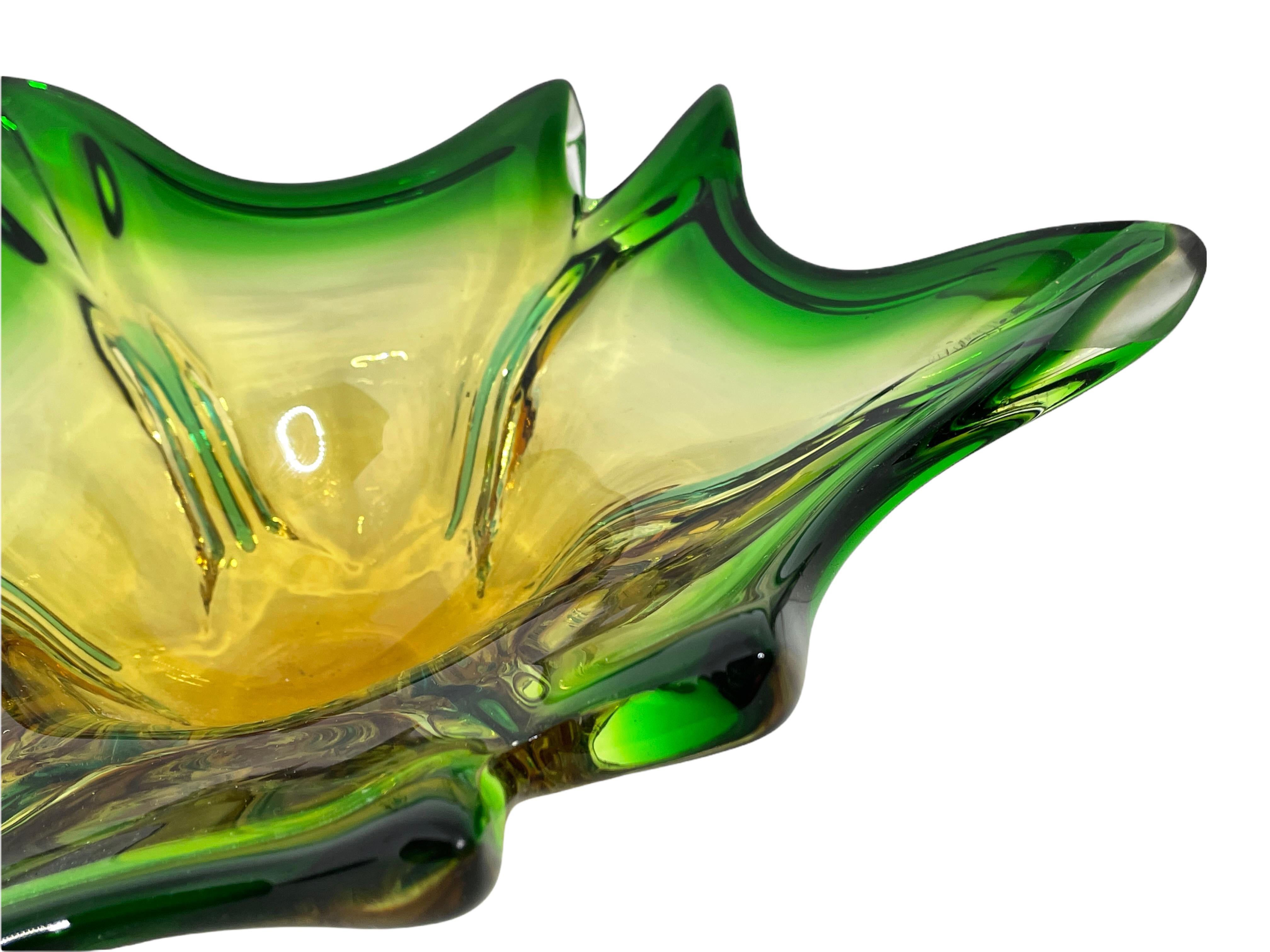 Murano Glass Bowl Catchall Green, Amber and Clear, Vintage, Italy, 1960s In Good Condition In Nuernberg, DE