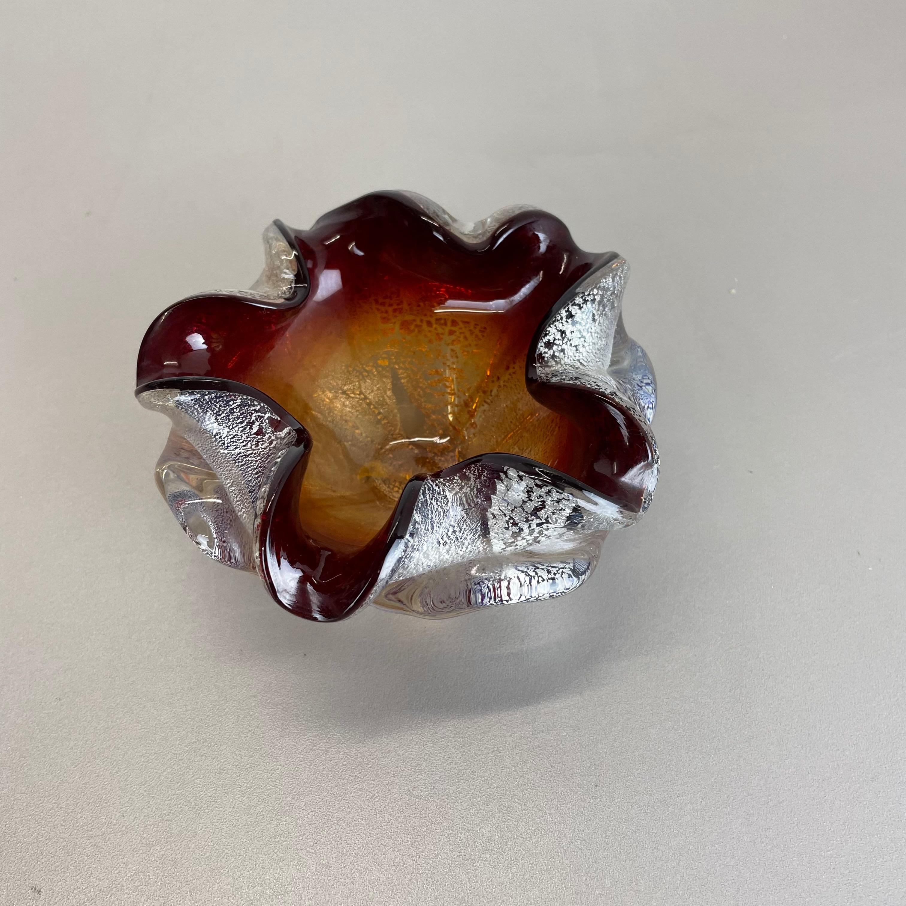 Murano Glass Bowl Element Shell Ashtray Murano Barovier and Toso, Italy, 1970s In Good Condition For Sale In Kirchlengern, DE