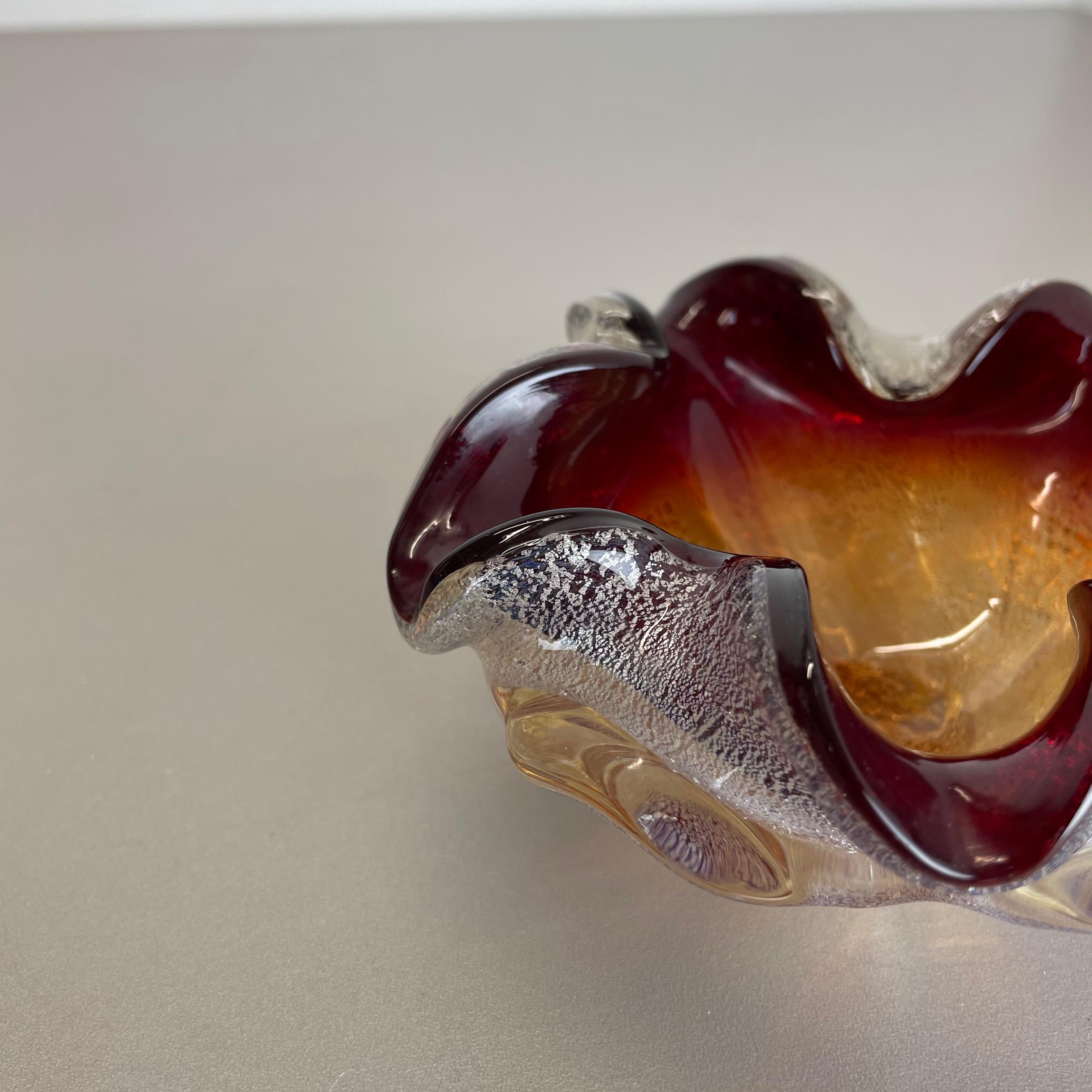 Verre de Murano Cendrier à coquille élémentaire en verre de Murano Barovier et Toso, Italie, années 1970 en vente