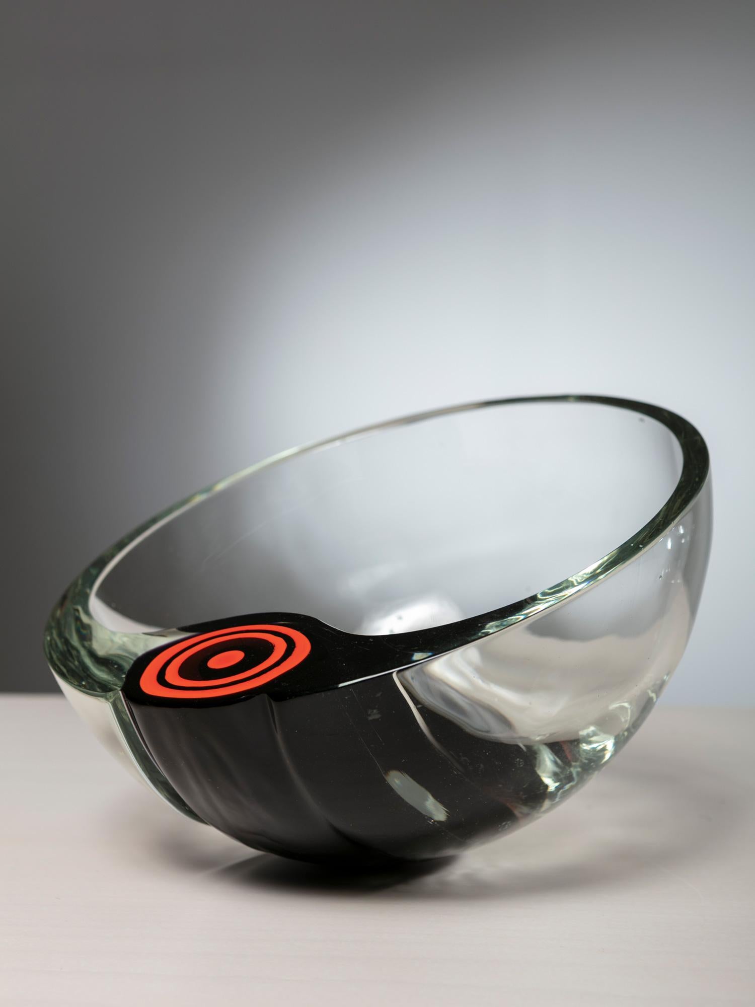 Murano Glass Bowl / Sculpture, Italy, 1970s In Good Condition For Sale In Milan, IT