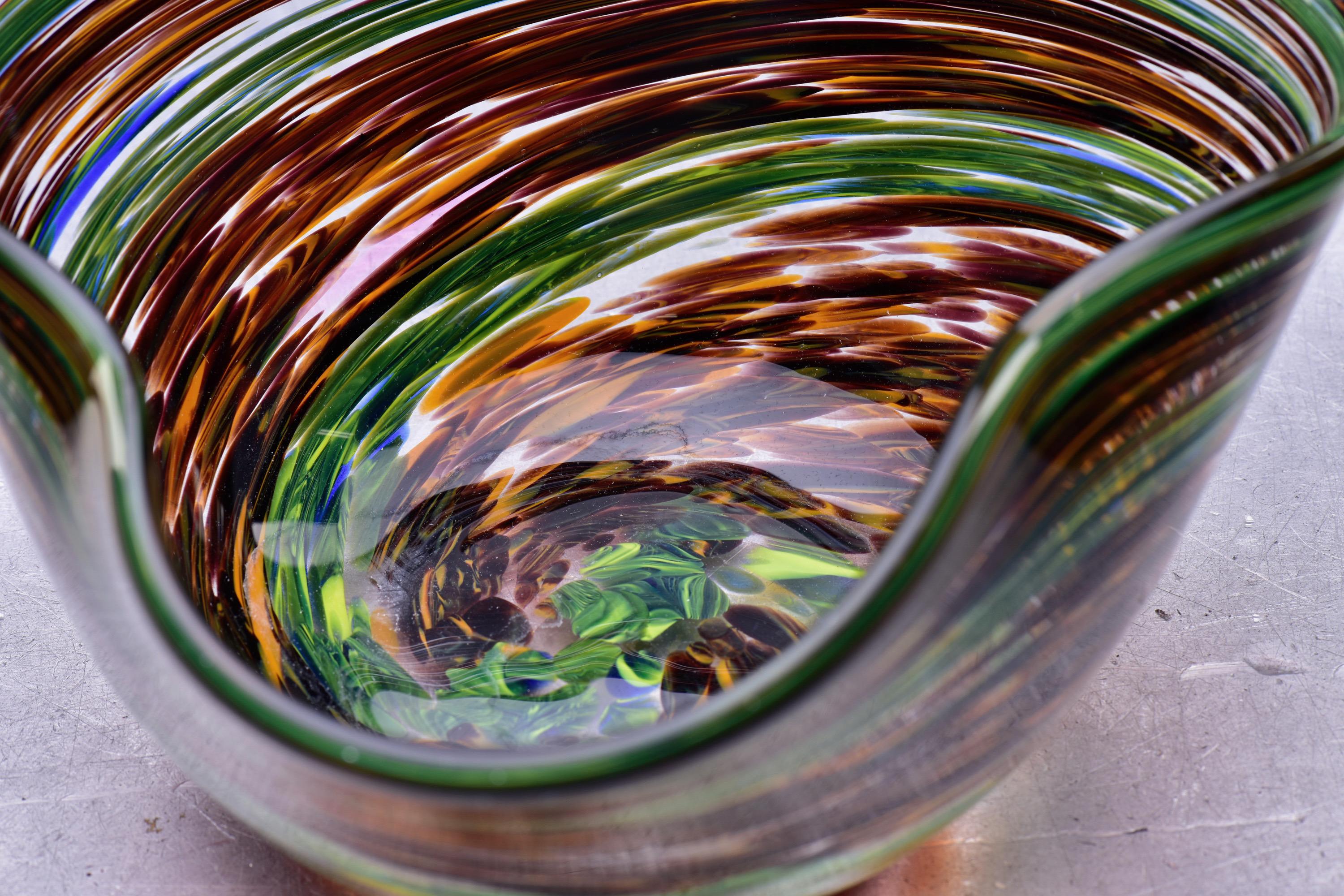 Murano Glass Bowl in Green and Earth Tones In New Condition In Troy, MI