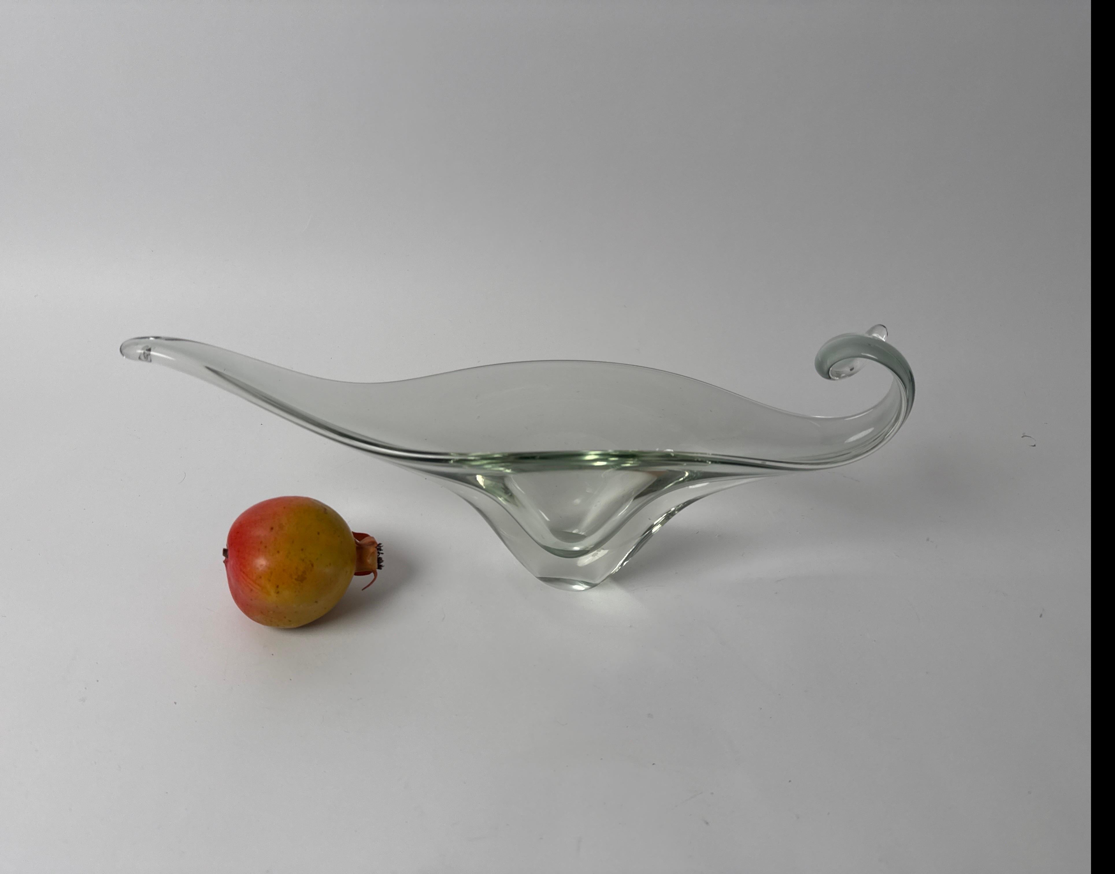 Mid-Century Modern Murano Glass Bowl in the Shape of a Venetian Gondola, Italy 1960s For Sale