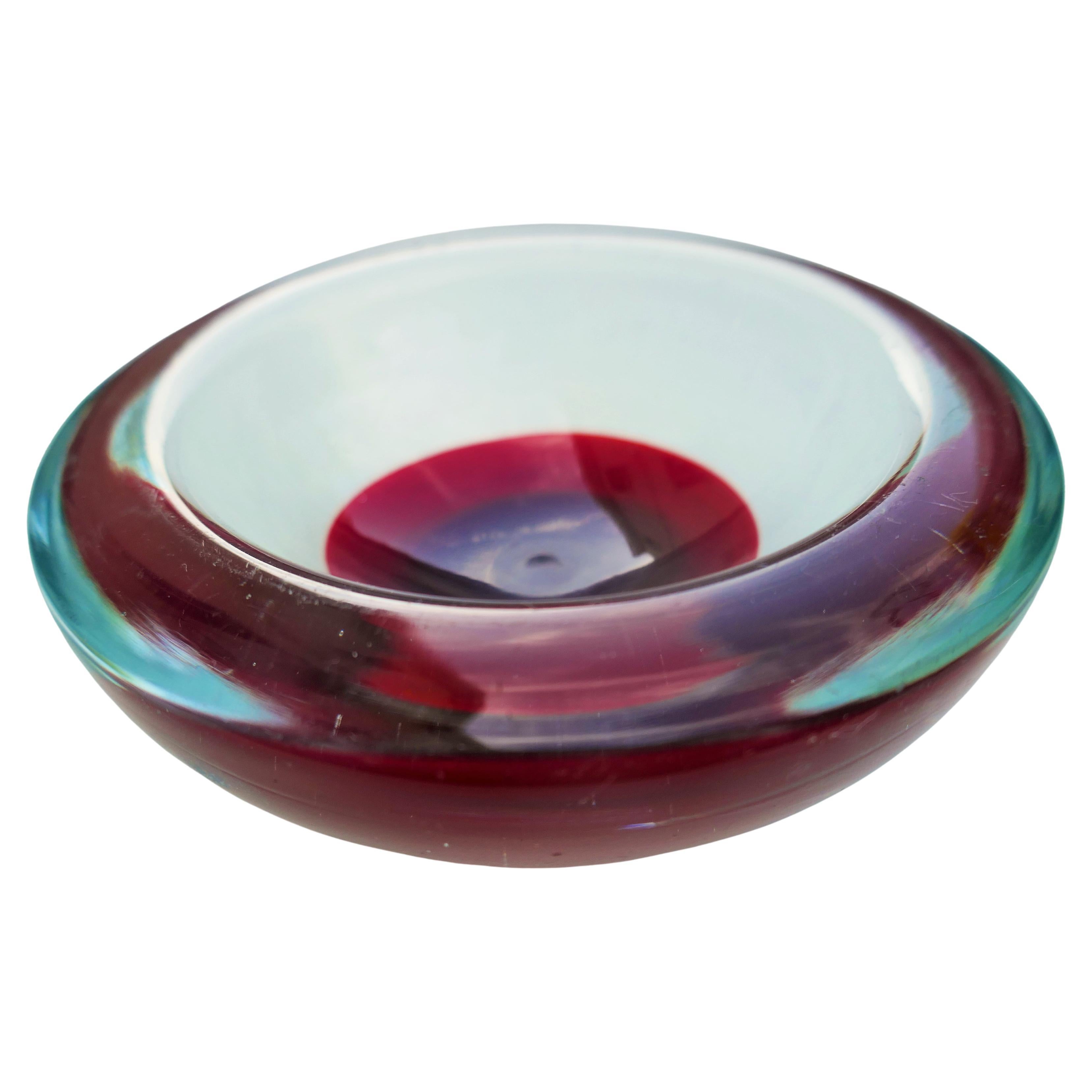 Mid-20th Century Murano glass bowl in the style of Gino Cenedese or Flavio Poli en vente