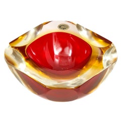Alessandro Mandruzzato Murano Glass Ashtray Bowl, Sommerso, Faceted, Red, Signed