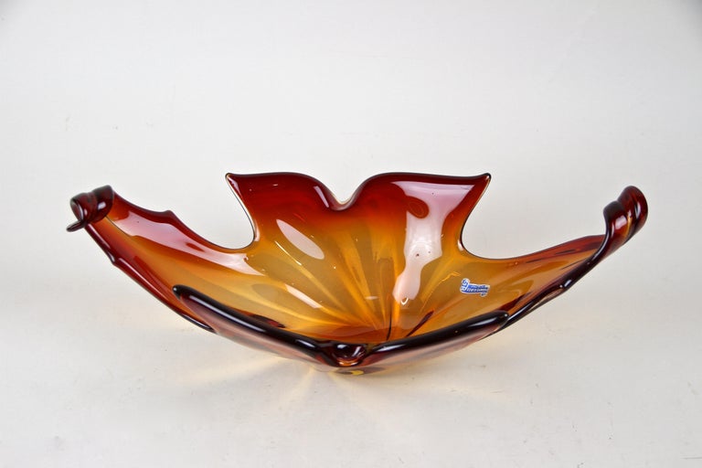 20th Century Murano Glass Bowl Red/Orange Mid-Century, Italy, circa 1960/70 For Sale