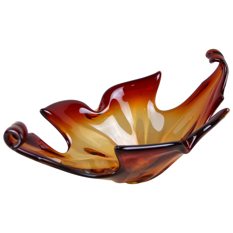 Haas Resultaat Centraliseren Murano Glass Bowl Red/Orange Mid-Century, Italy, circa 1960/70 For Sale at  1stDibs | mid century murano glass