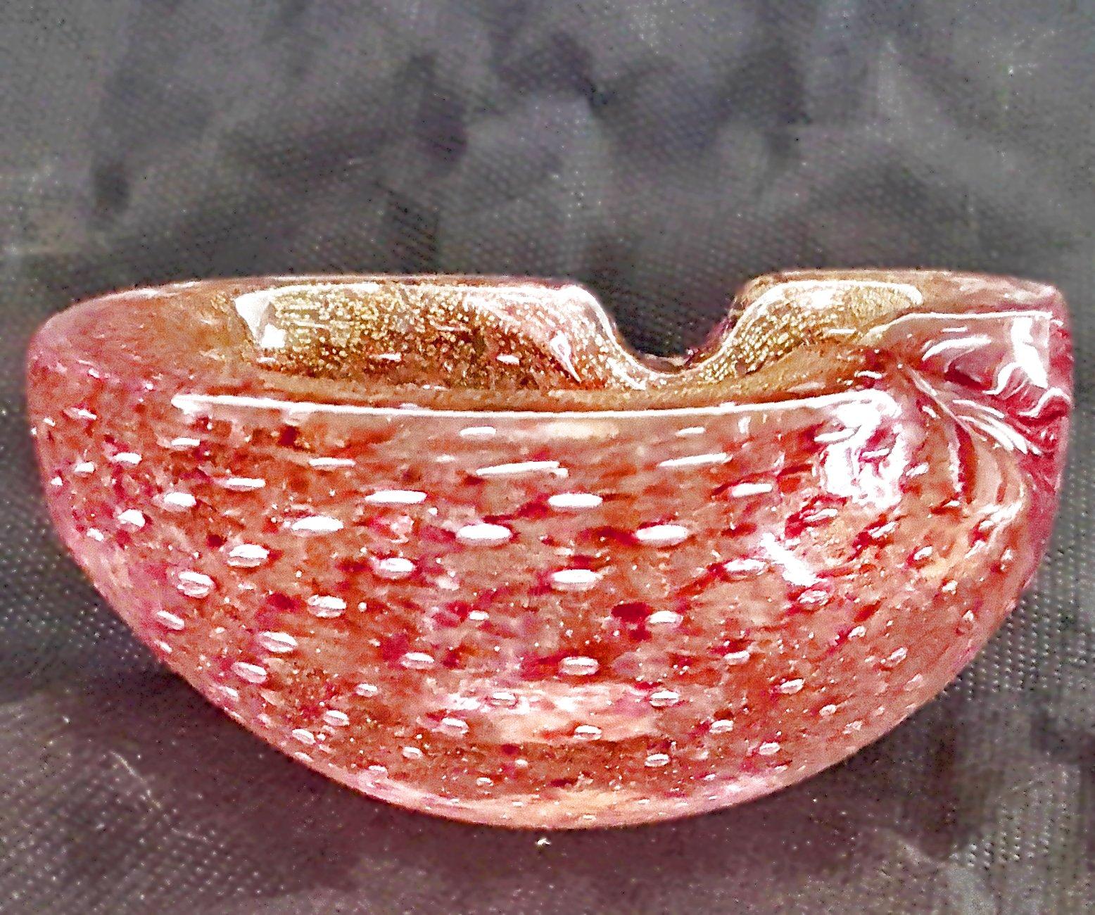 Murano Glass Bowl with Bullicante, Gold Polveri, Original Label Zanetti & In Good Condition For Sale In Warrenton, OR