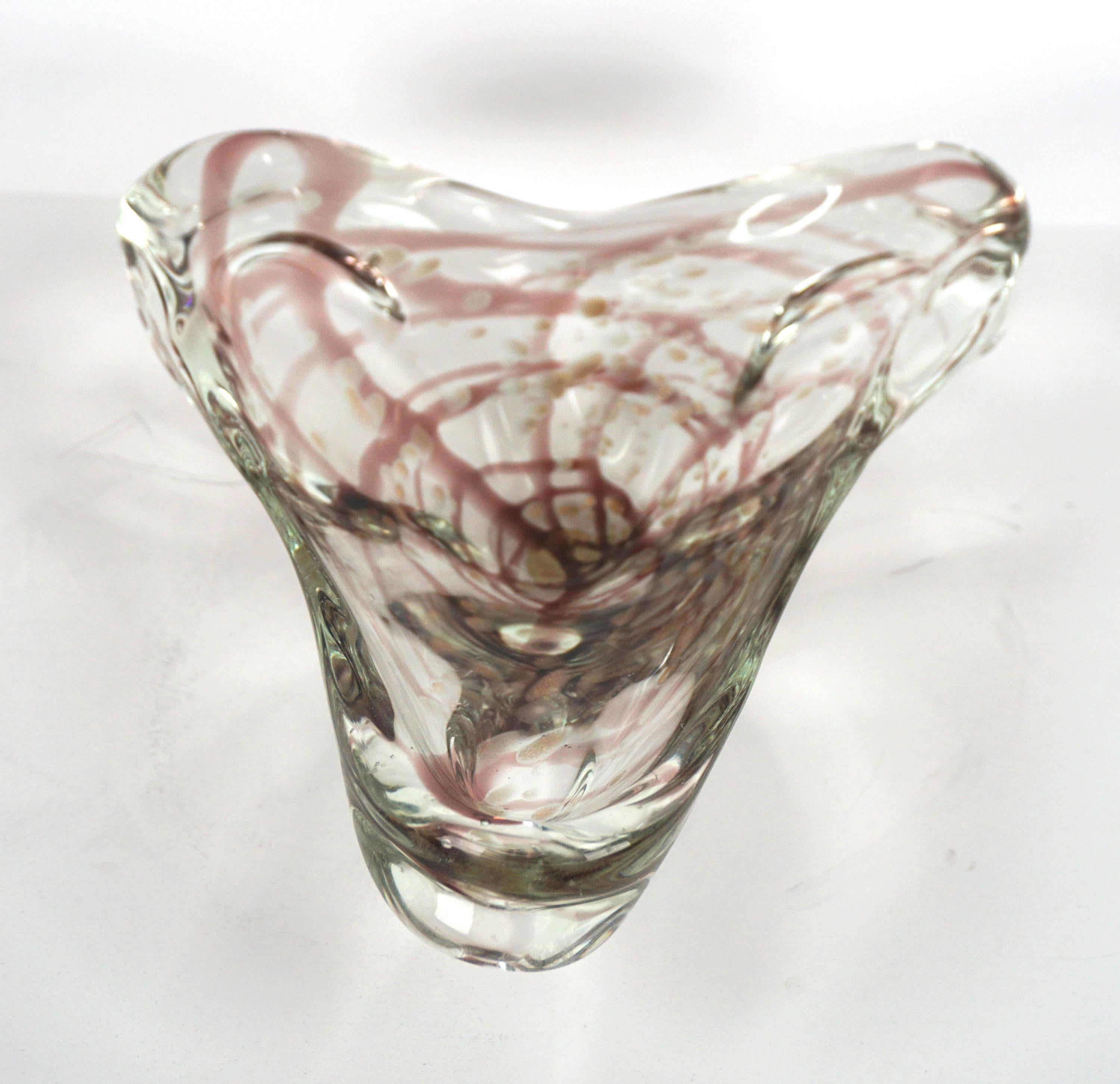 Beautiful clear centerpiece bowl / ashtray with copper aventurine and burgundy streaks in web design. Indistinct Murano label (signed). Size: 3
