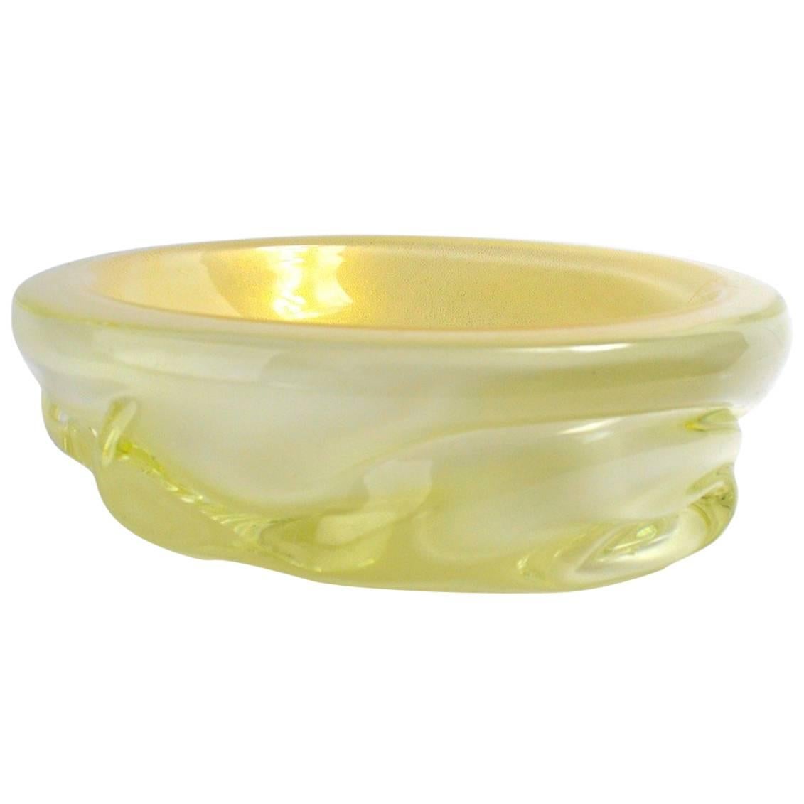 Murano Glass Bowl with Gold Fleck Inclusions Attributed to Seguso For Sale