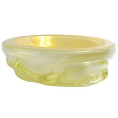 Murano Glass Bowl with Gold Fleck Inclusions Attributed to Seguso