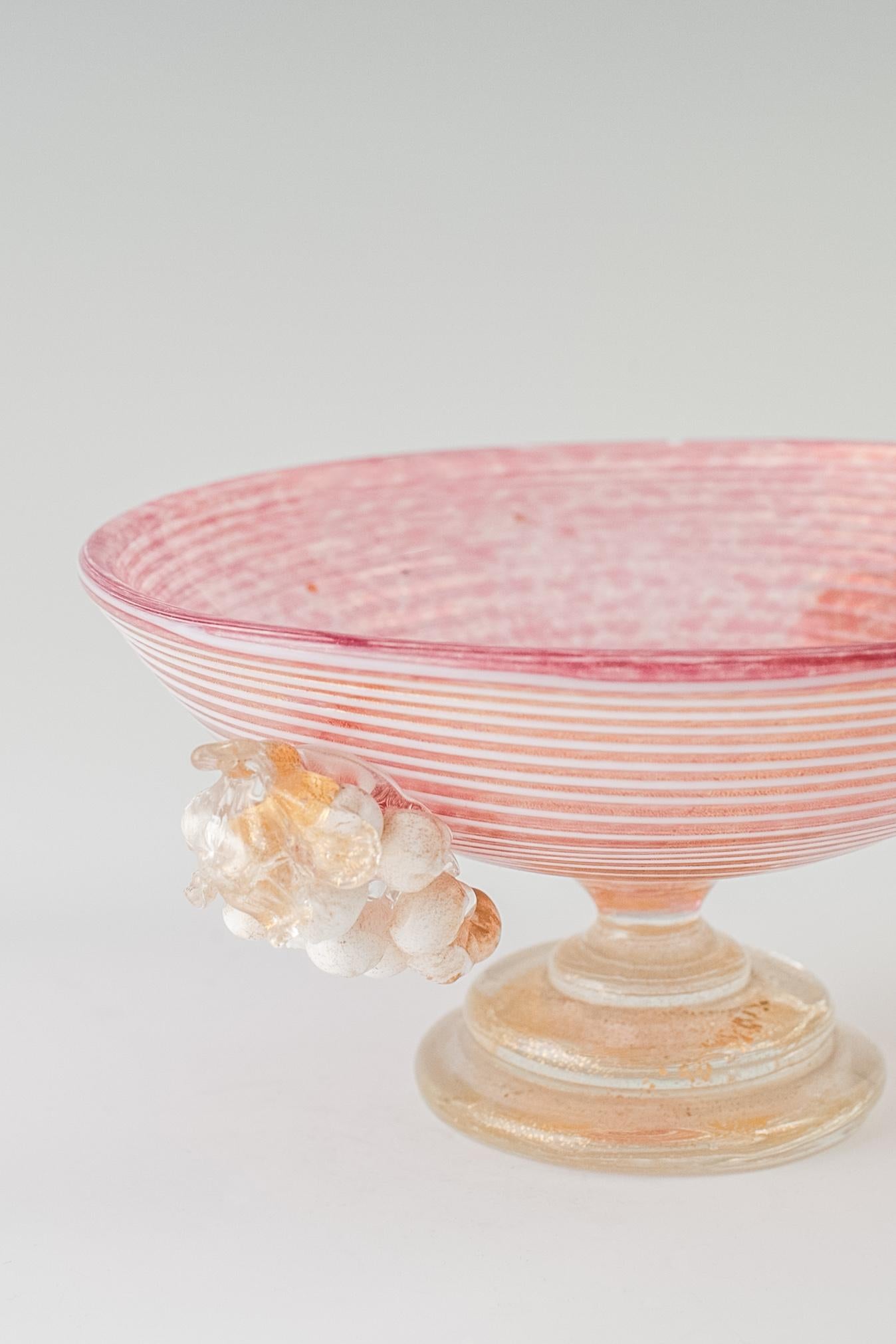 Italiano Ciotola in vetro di Murano con uva di Ercole Barovier&Toso, 1930 in vendita