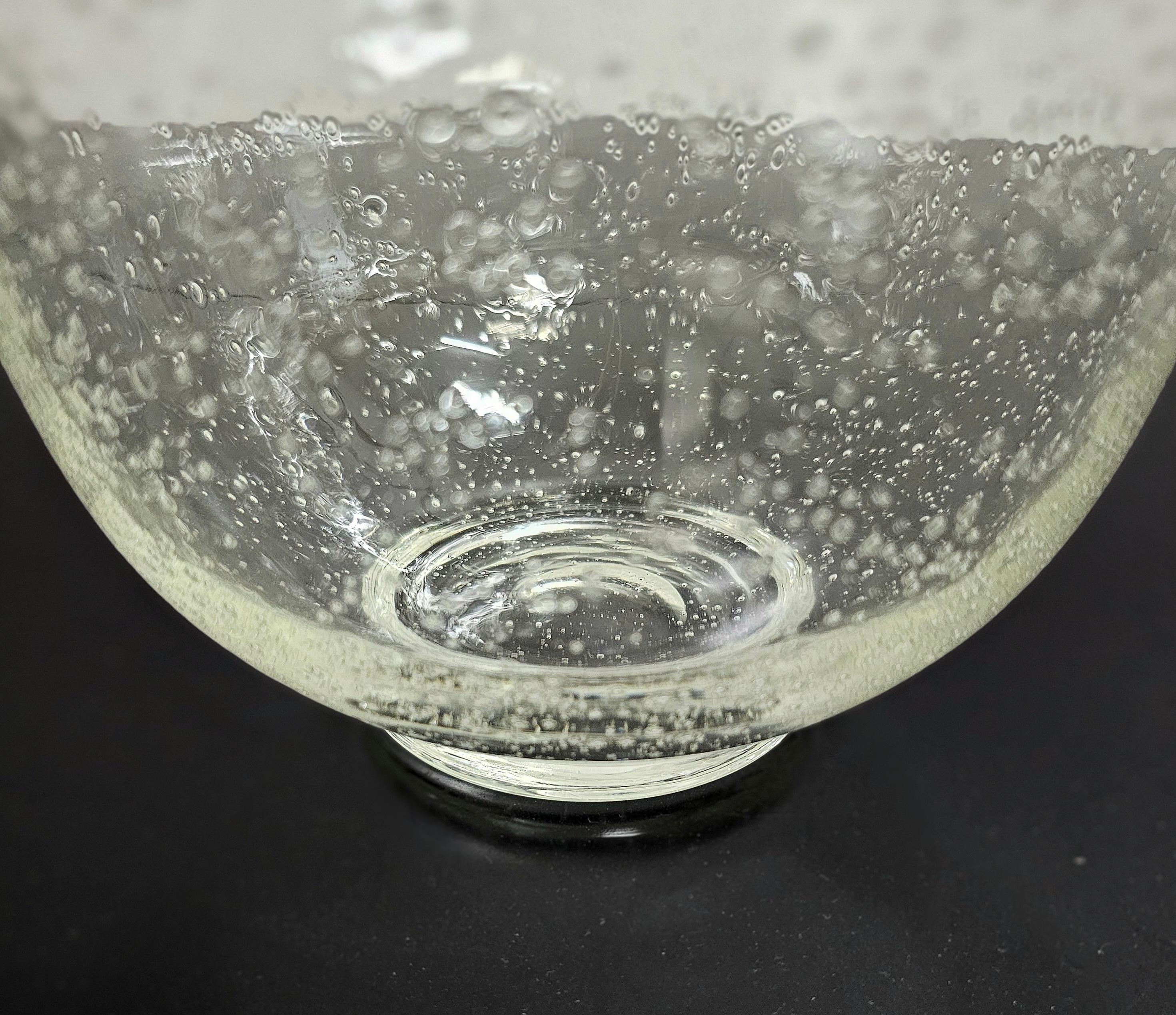 Murano Glass Bubble Vase Mid-Century Italy 1960s In Good Condition For Sale In Palermo, IT
