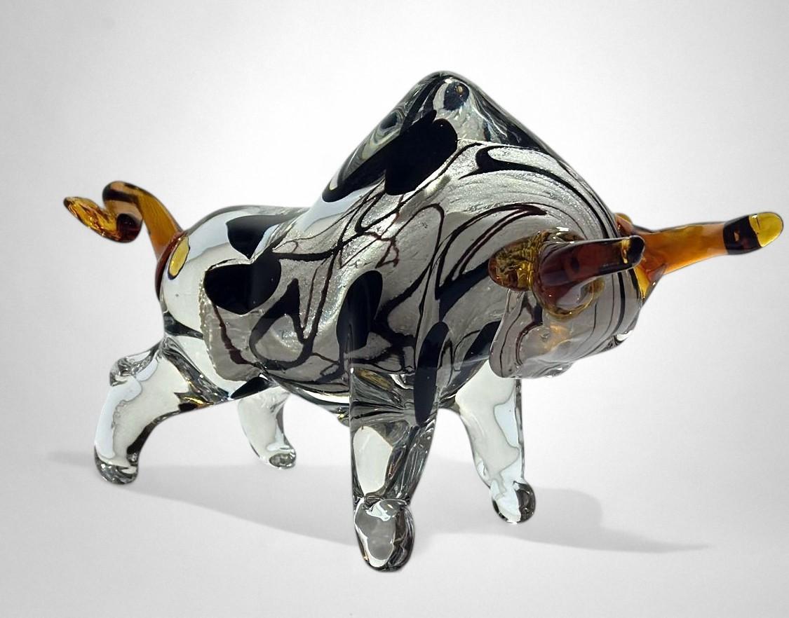Murano Glass Stier-Skulptur Sommerso Technik (Italienisch) im Angebot