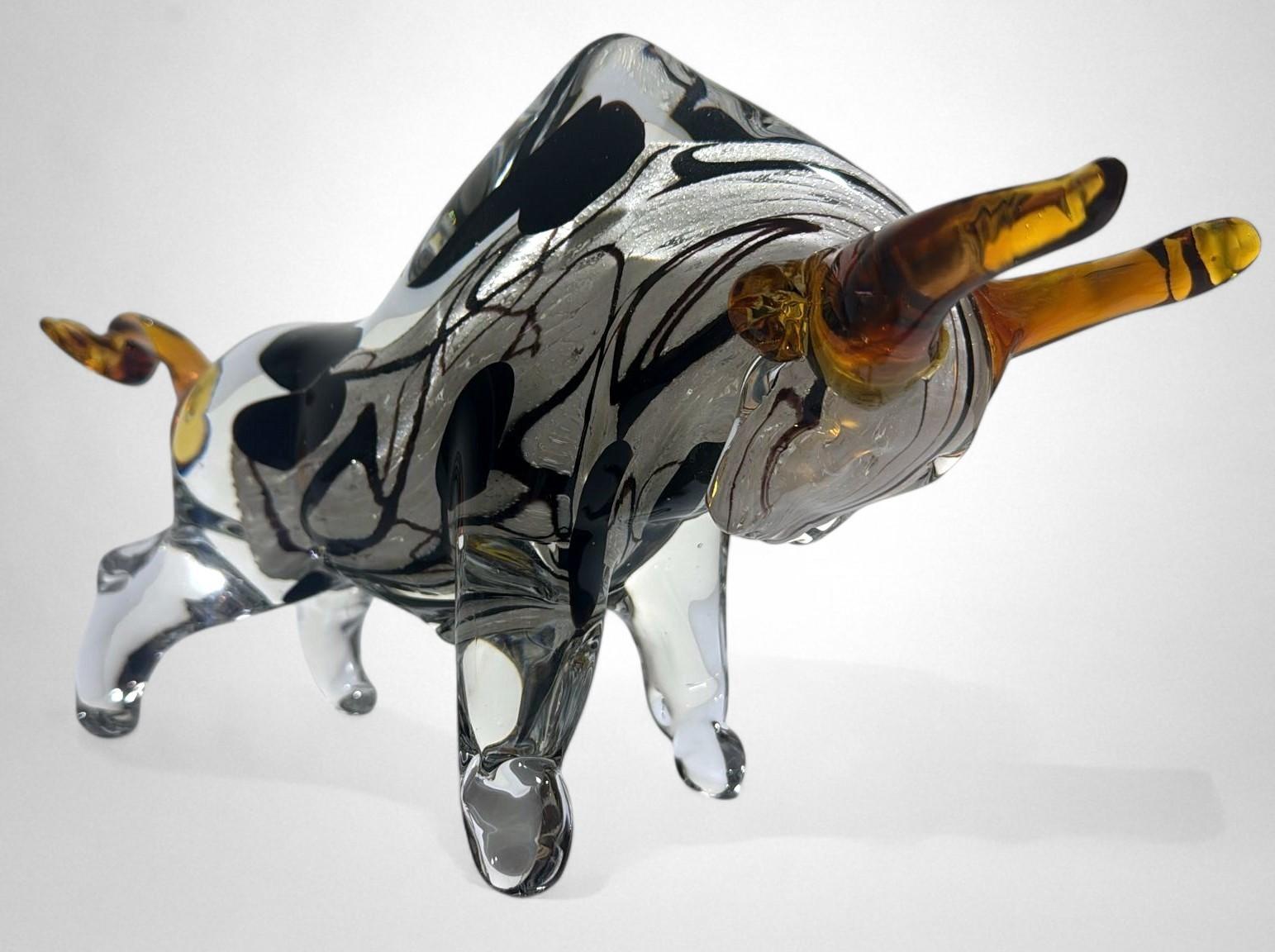Murano Glass Stier-Skulptur Sommerso Technik (Handgefertigt) im Angebot