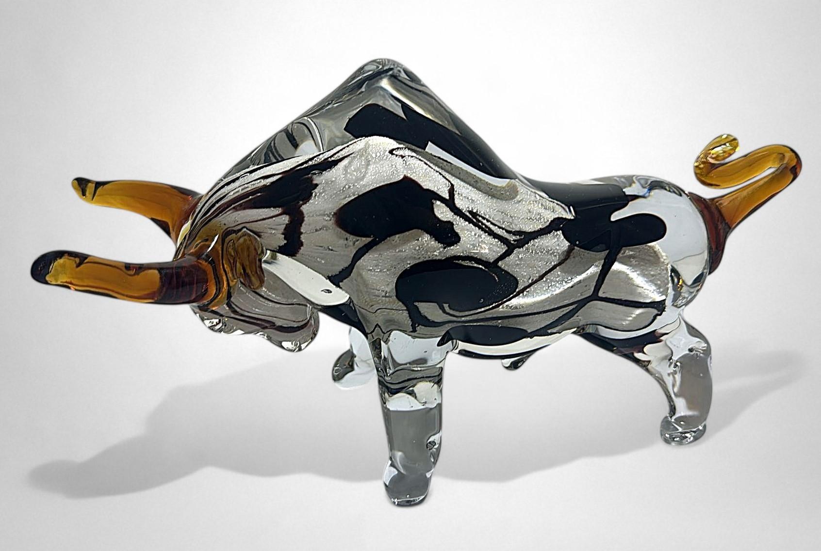 Murano Glass Stier-Skulptur Sommerso Technik (20. Jahrhundert) im Angebot
