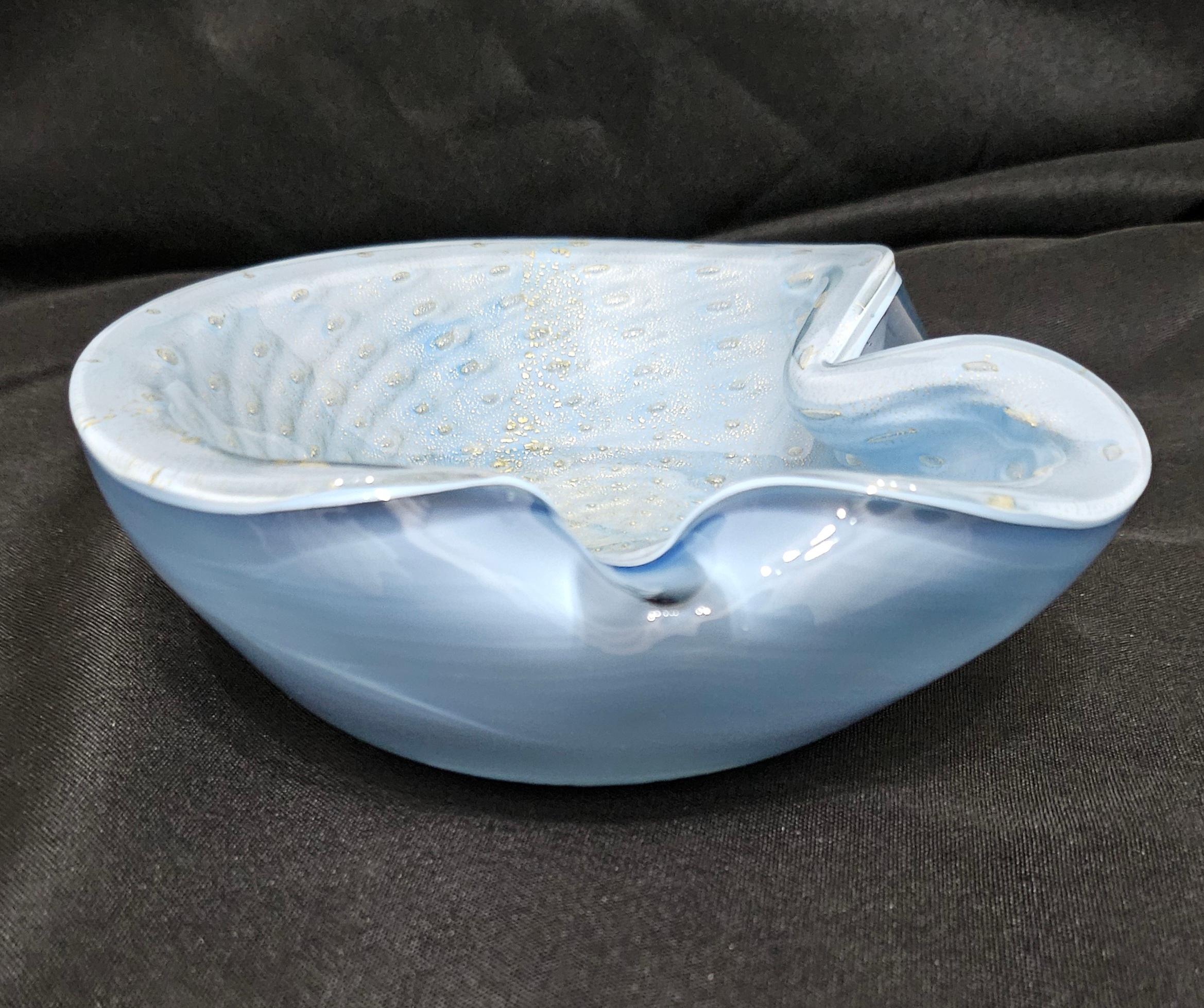 Murano Glass Bullicante Bowl / Vide Poche with Gold Polveri, Alfredo Barbini  In Good Condition For Sale In Warrenton, OR