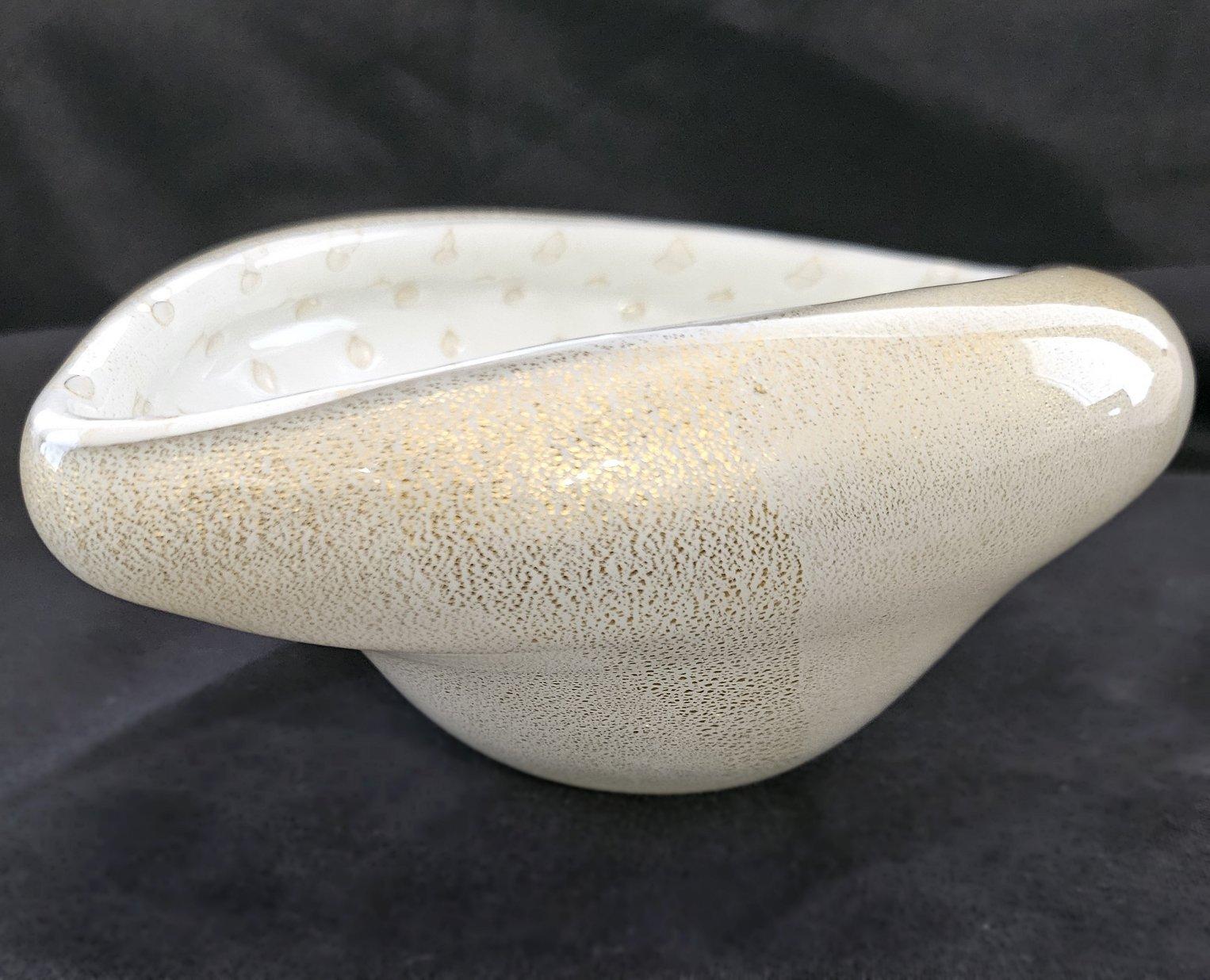 Murano Glass Bullicante Bowl with Generous Gold Polveri, Alfredo Barbini For Sale 6