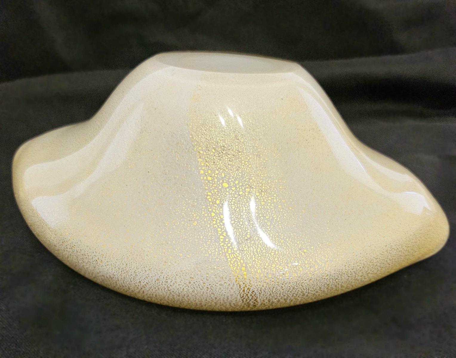 Murano Glass Bullicante Bowl with Generous Gold Polveri, Alfredo Barbini For Sale 9