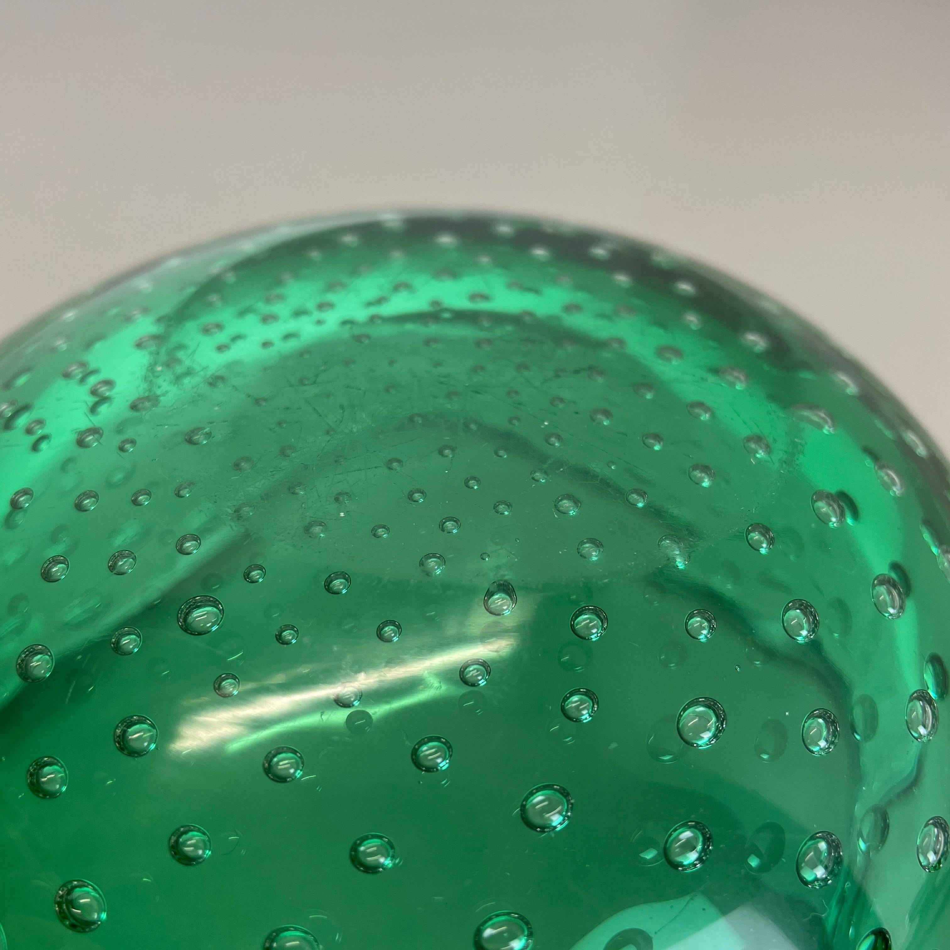 Cendrier en verre de Murano Bullicante « vert » avec éléments en coquille de bol Murano, Italie, 1970 en vente 6