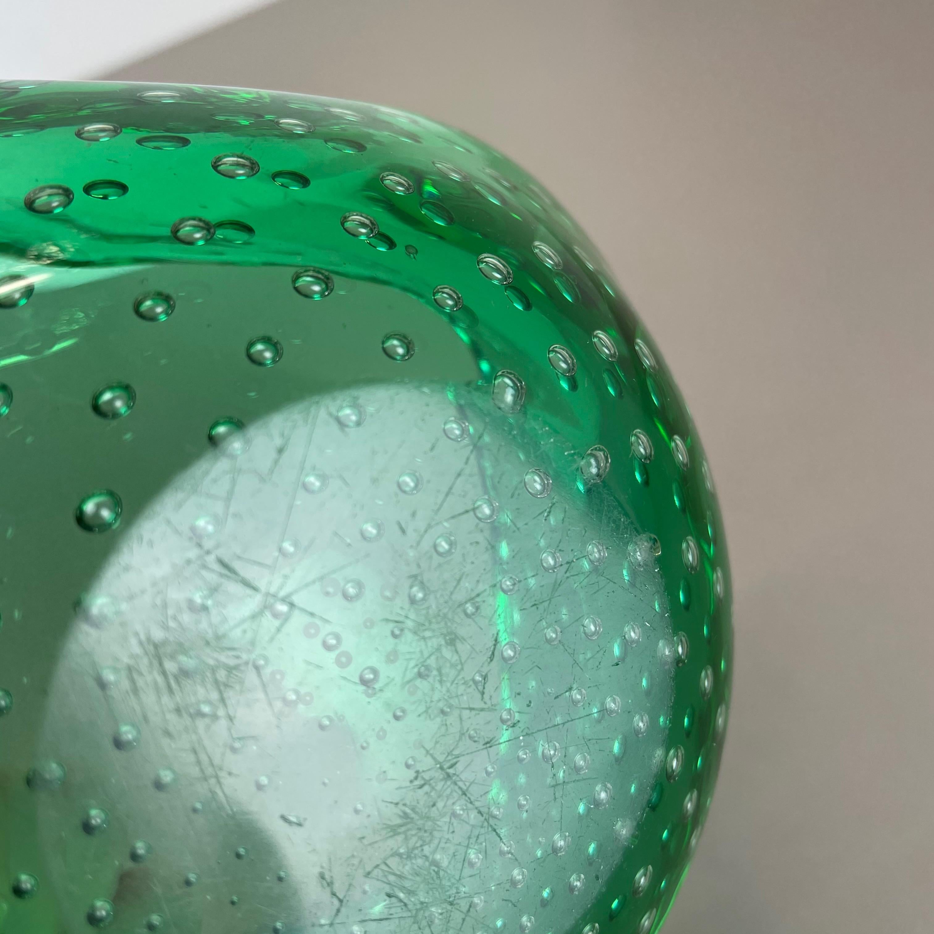 Cendrier en verre de Murano Bullicante « vert » avec éléments en coquille de bol Murano, Italie, 1970 en vente 10