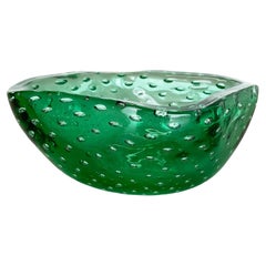 Cendrier en verre de Murano Bullicante « vert » avec éléments en coquille de bol Murano, Italie, 1970