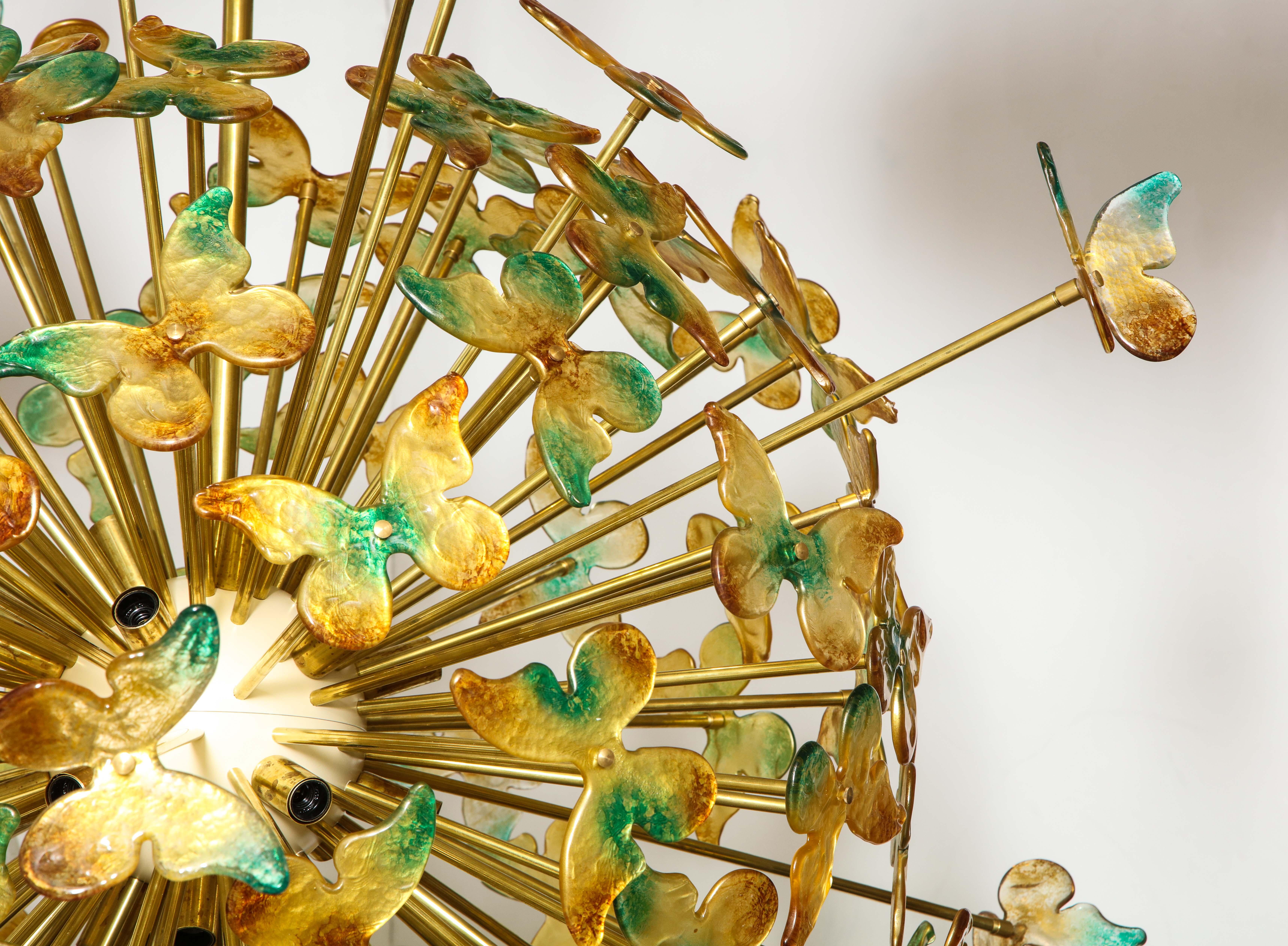 XXIe siècle et contemporain Lustre papillon Spoutnik en verre de Murano vert et ambre de taille XL en vente