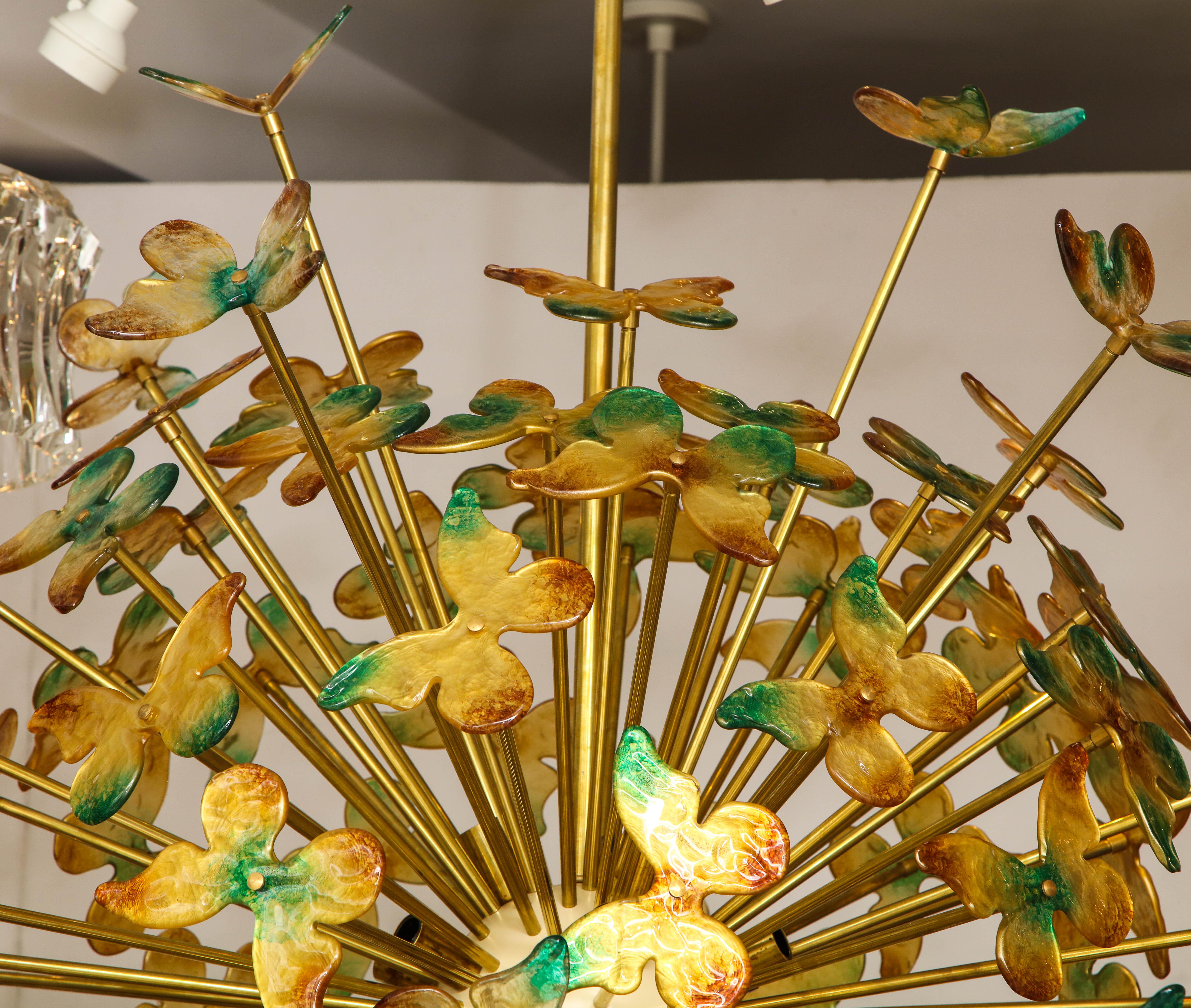 XL Size Green, Amber Murano Glass Butterfly Sputnik Chandelier In New Condition For Sale In New York, NY