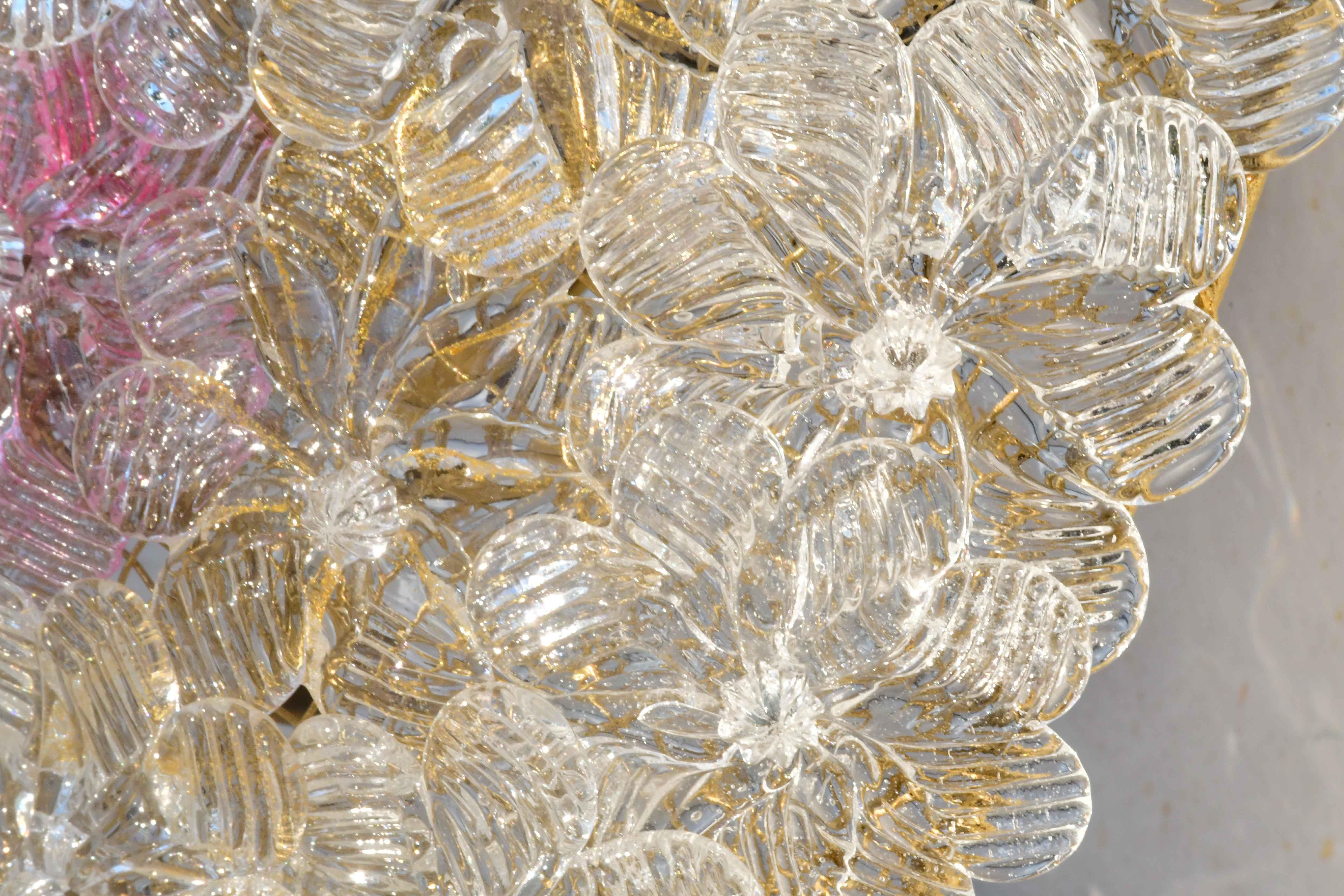 Fine XX secolo Murano Glass Ceiling Flower by Seguso for Venini in vendita