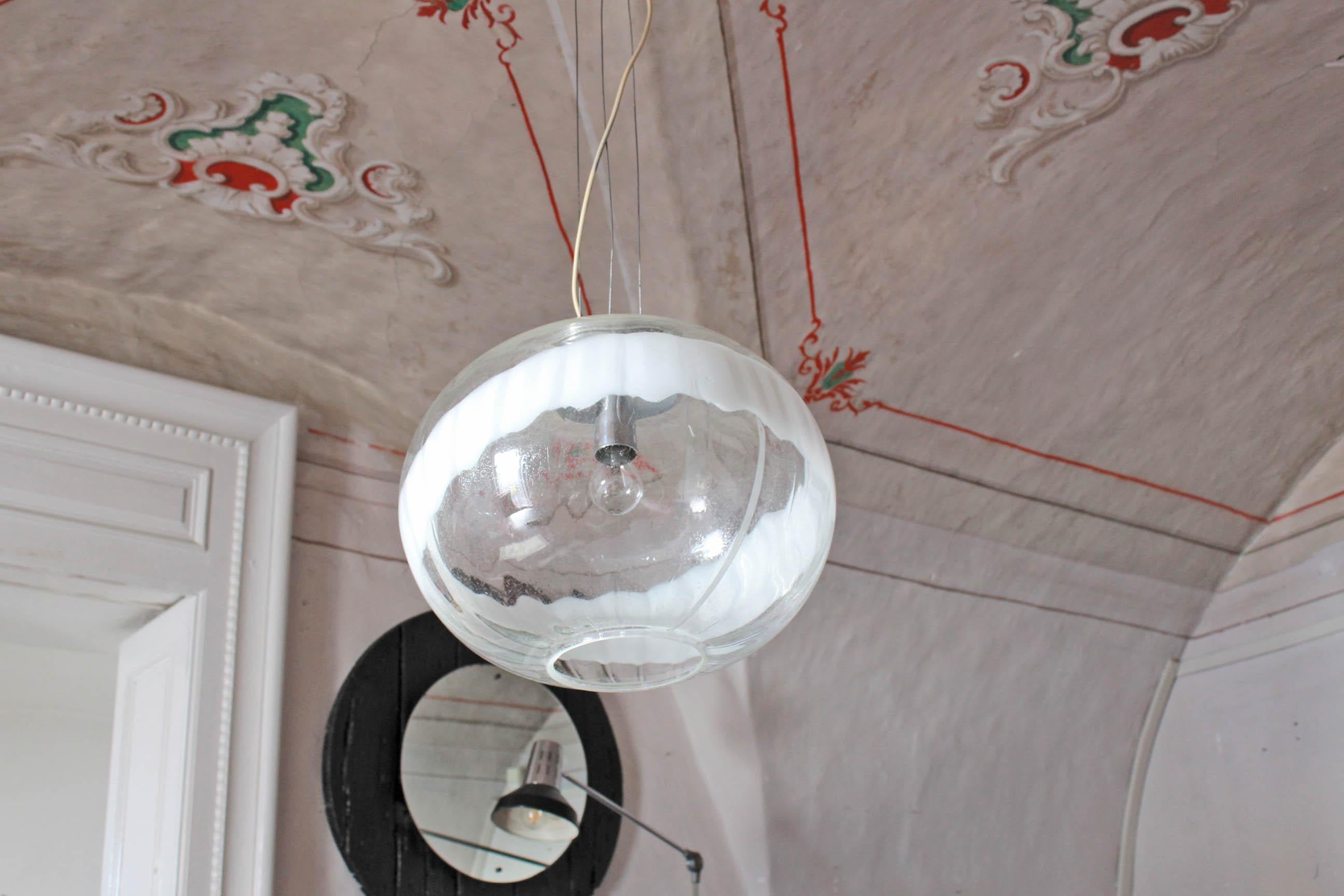 1970s Vintage Pendant Lamp in Murano Glass, White and Transparent Glass Globe 5