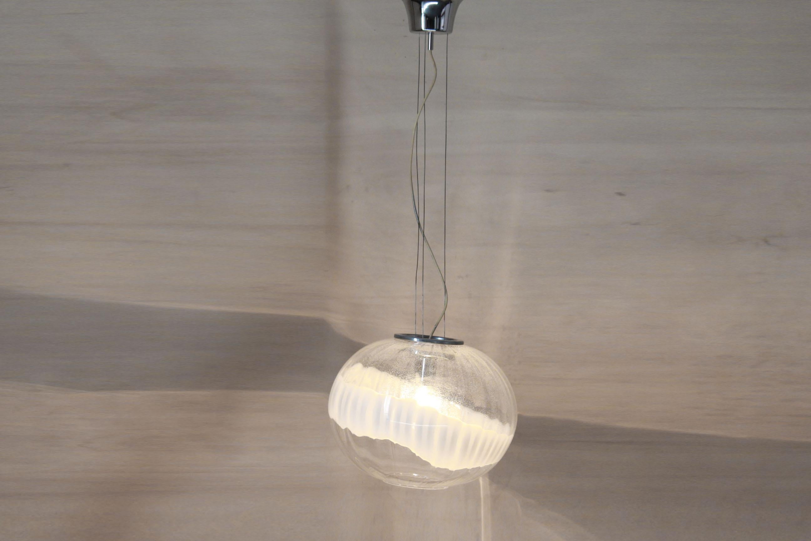 Mid-Century Modern 1970s Vintage Pendant Lamp in Murano Glass, White and Transparent Glass Globe