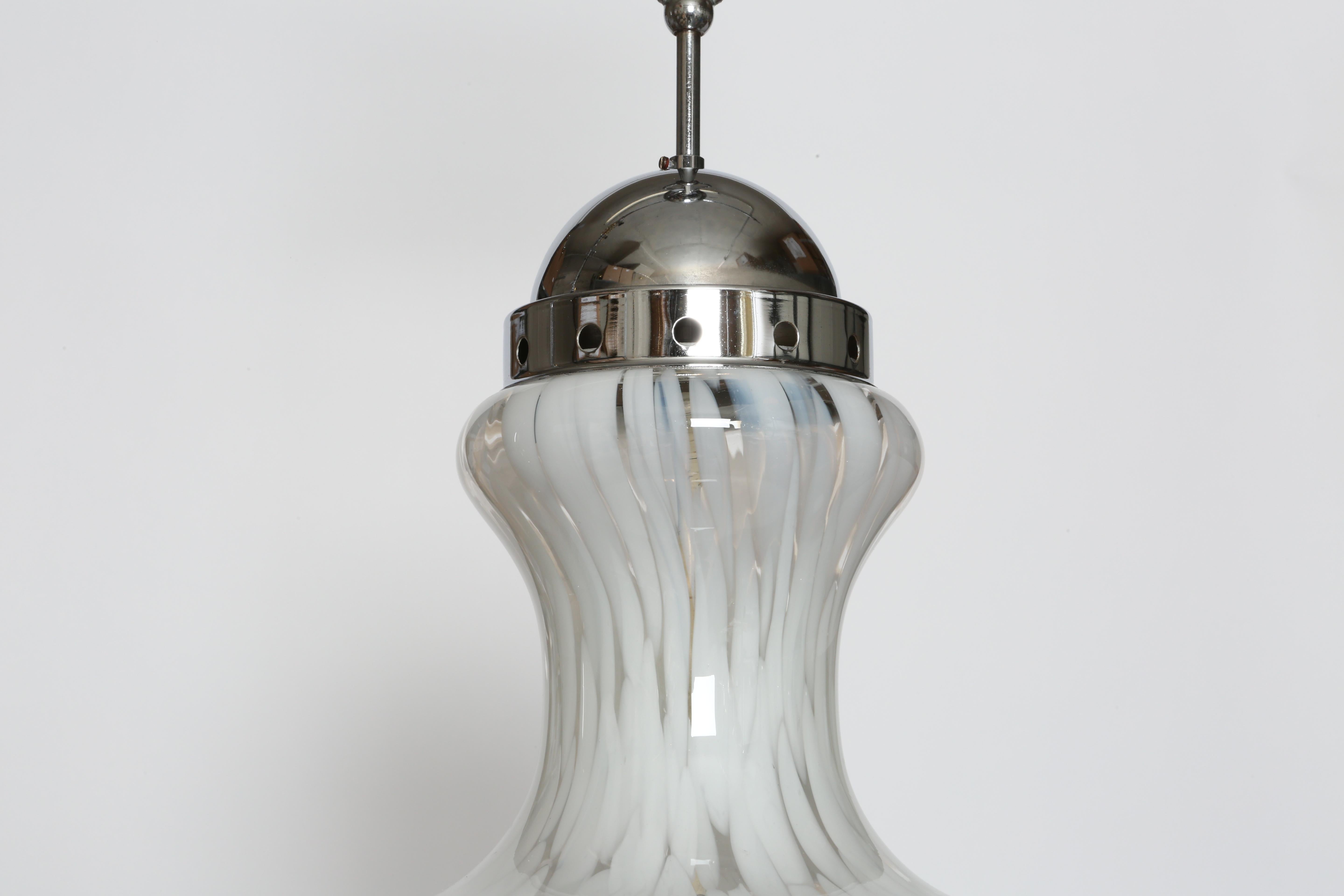 Murano Glass Ceiling Pendant by Mazzega, Italy circa 1960s in vendita 3