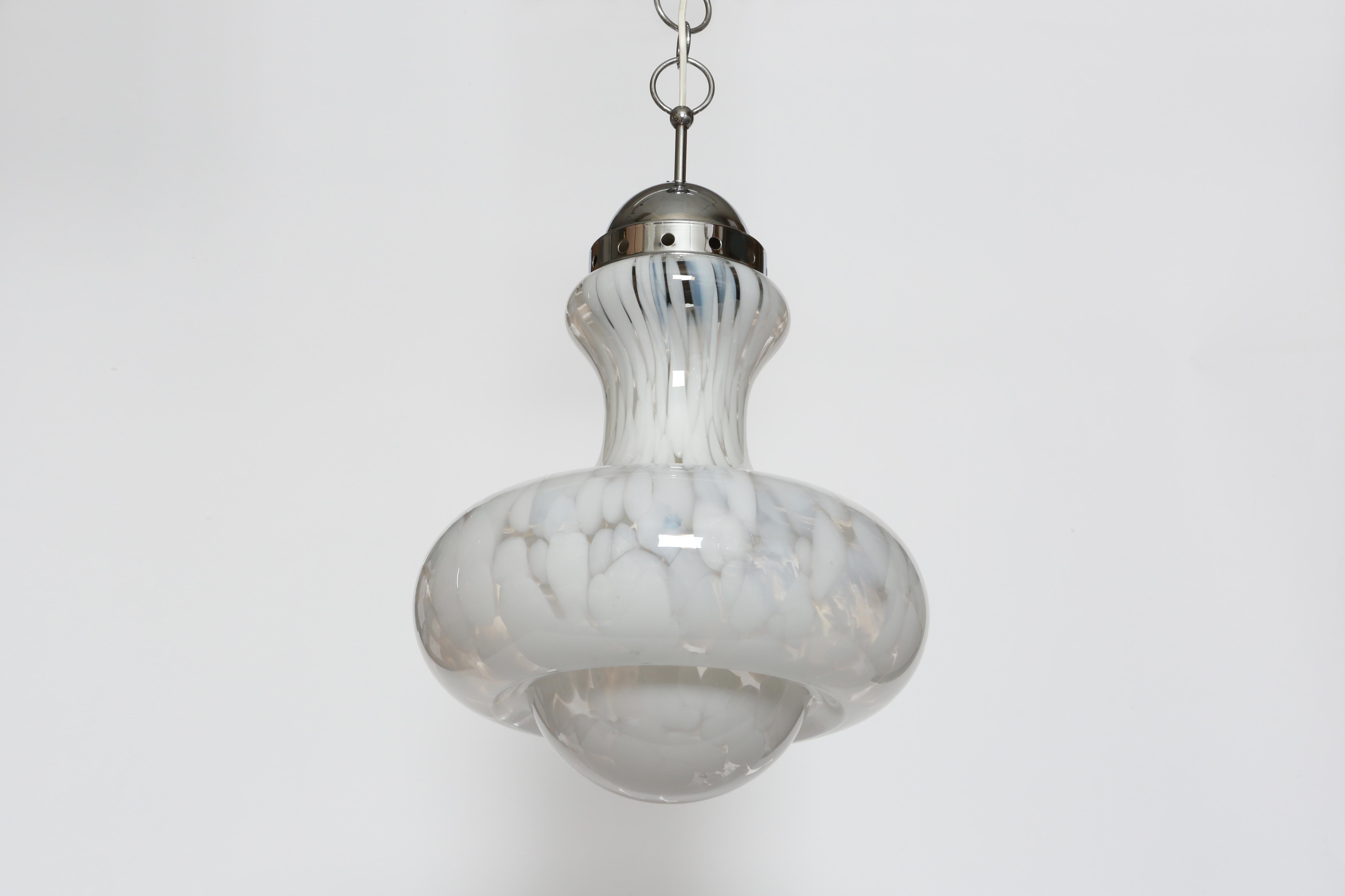 Italiano Murano Glass Ceiling Pendant by Mazzega, Italy circa 1960s in vendita