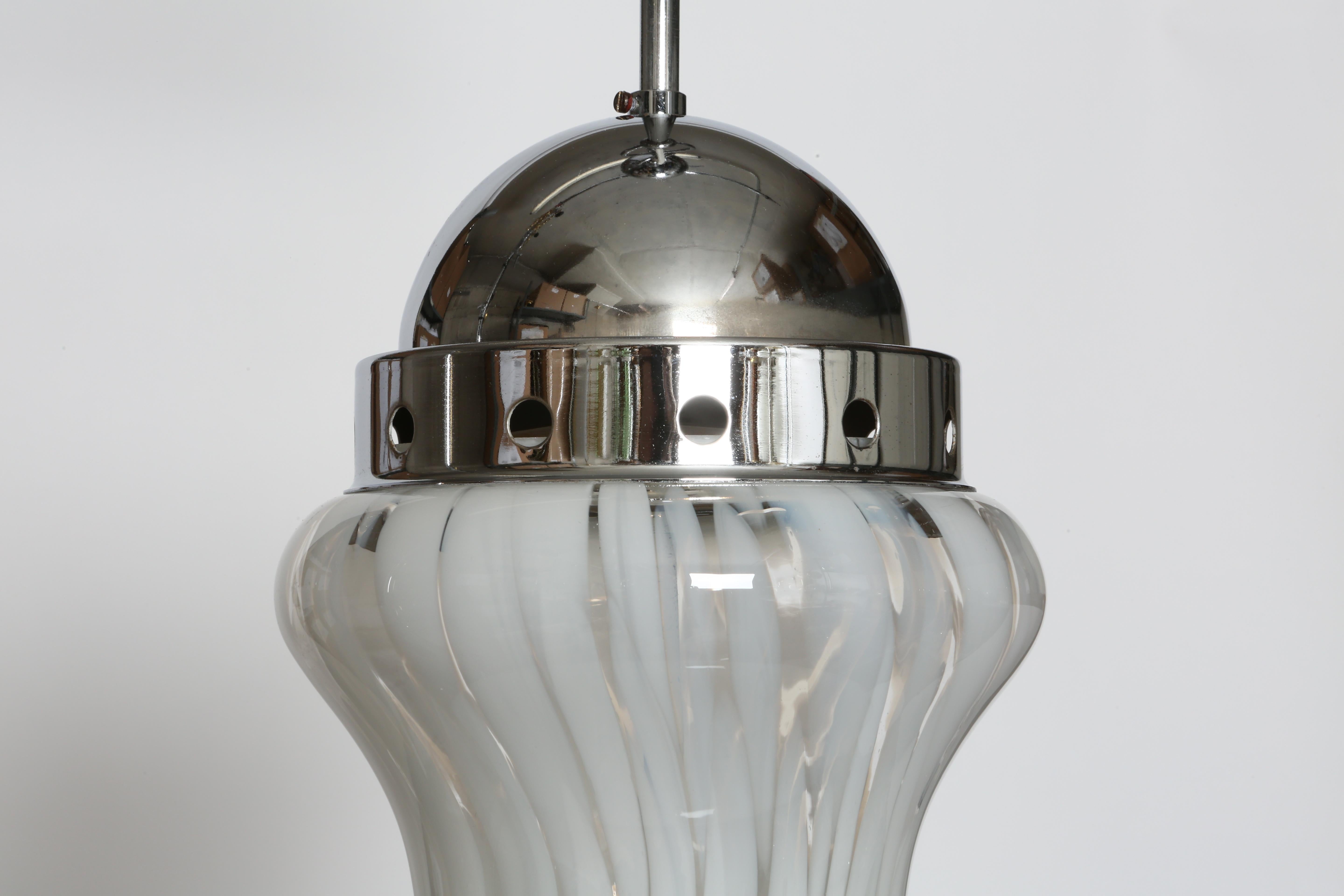 Murano Glass Ceiling Pendant by Mazzega, Italy circa 1960s in vendita 1
