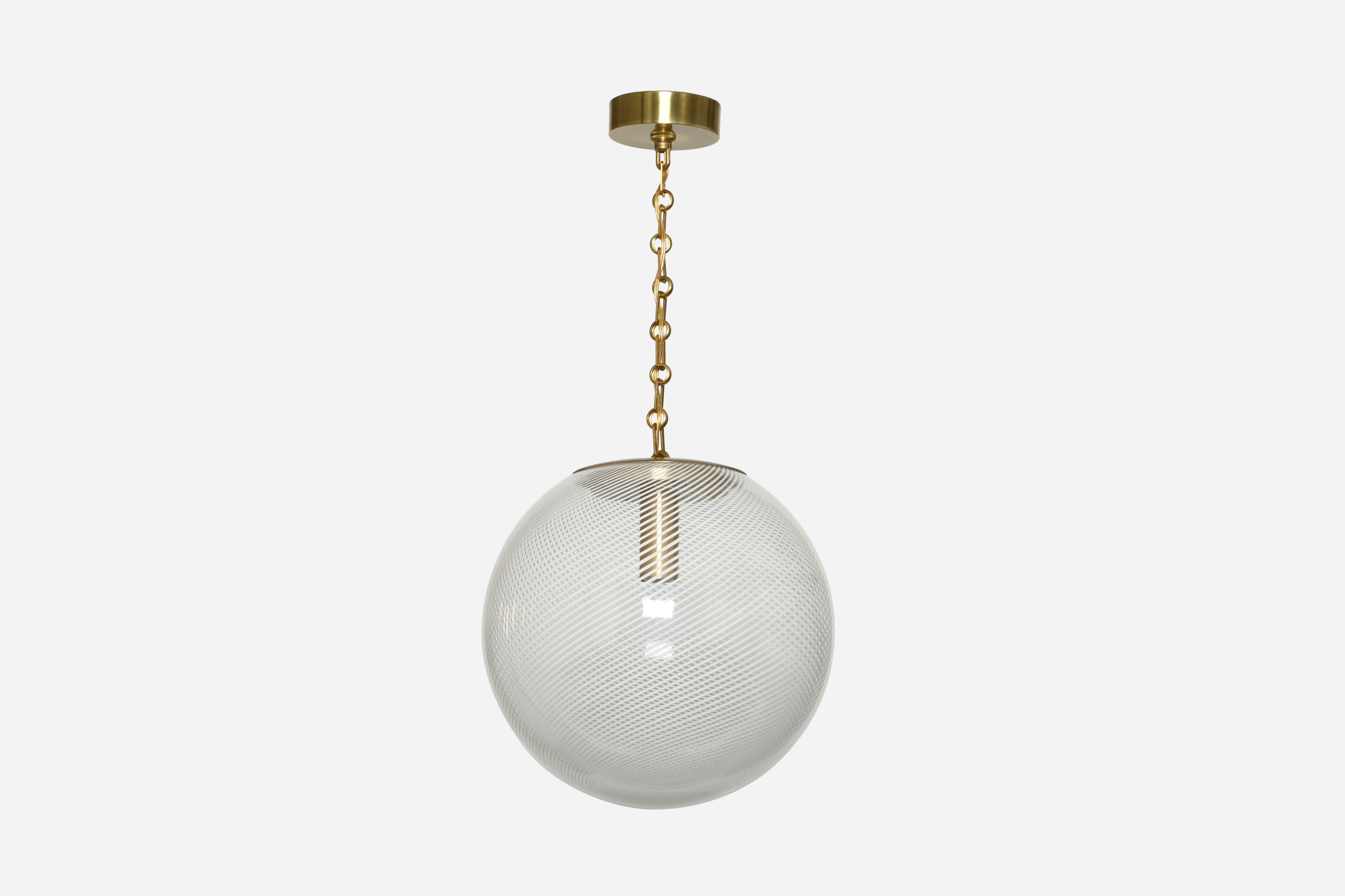 Murano glass ceiling pendant
Italy 1960s
Handblown glass, brass.
Rewired for US.
Overall drop is adjustable.

We take pride in bringing vintage fixtures to their full glory again.
At Illustris Lighting our main focus is to deliver lighting fixtures
