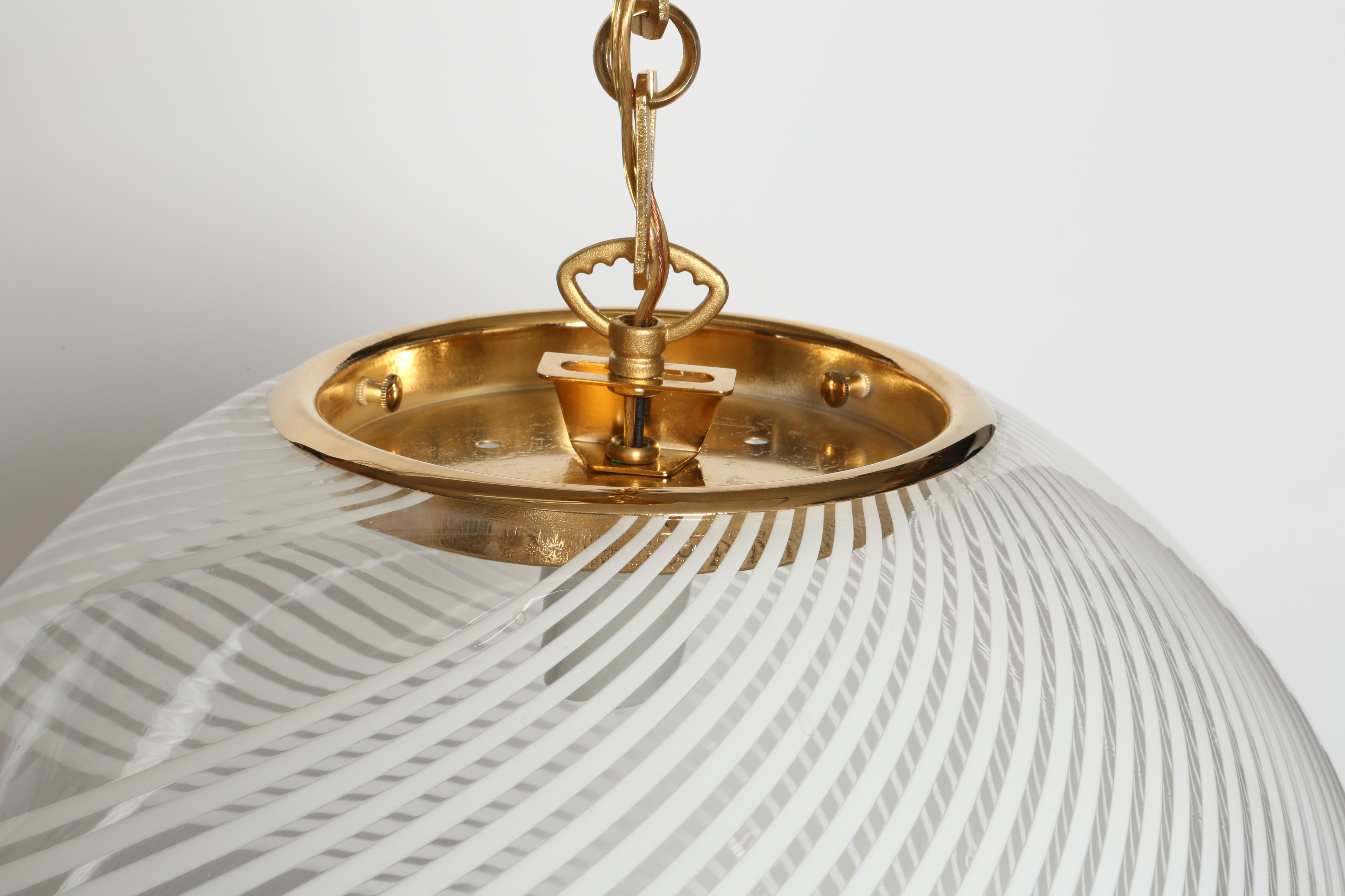 Murano-Glas-Deckenstativ, Italien 1960er Jahre im Angebot 1