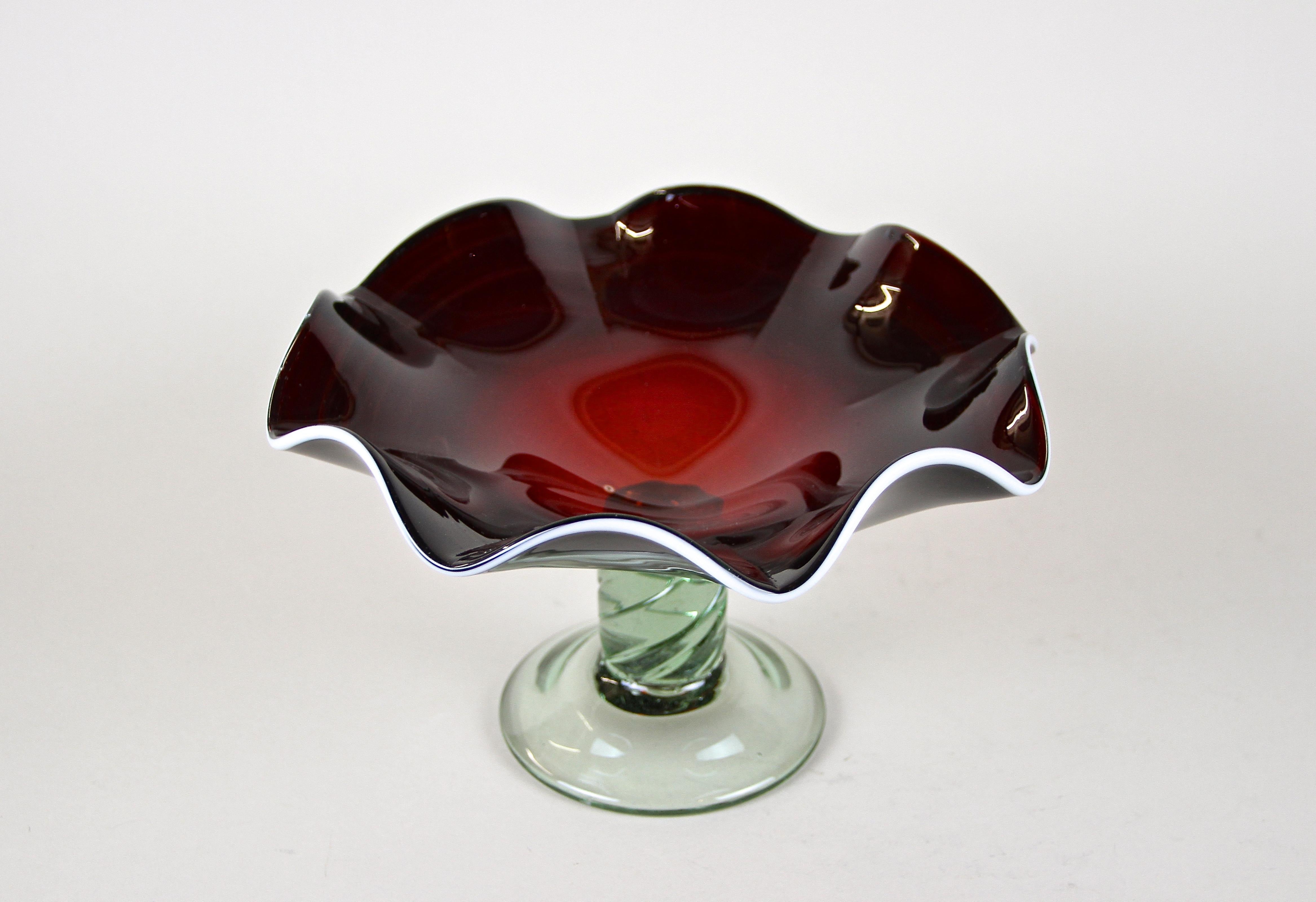 Italian Murano Glass Centerpiece with Dark Red Bowl, Italy, circa 1970 For Sale