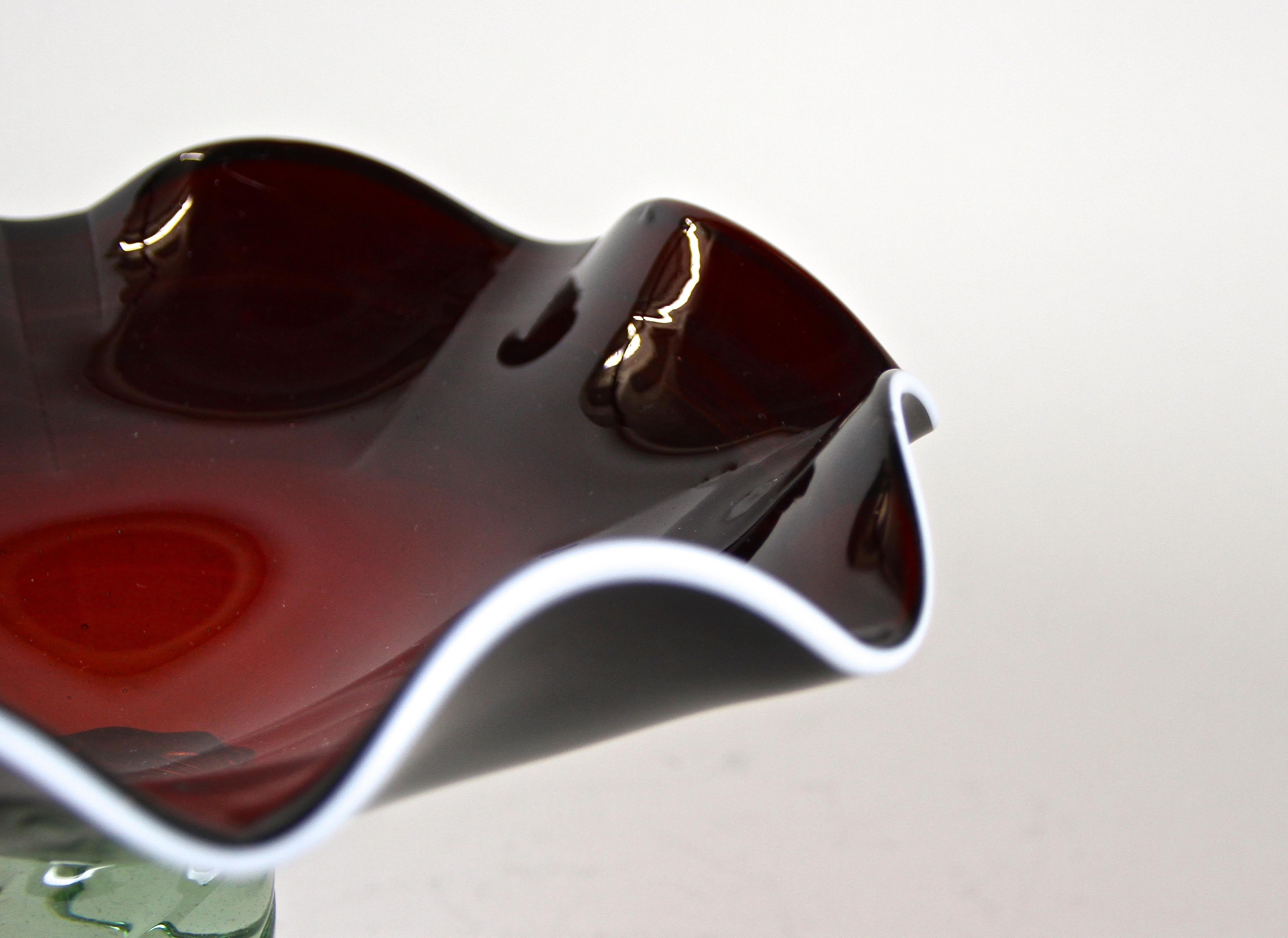 Murano Glass Centerpiece with Dark Red Bowl, Italy, circa 1970 In Good Condition For Sale In Lichtenberg, AT