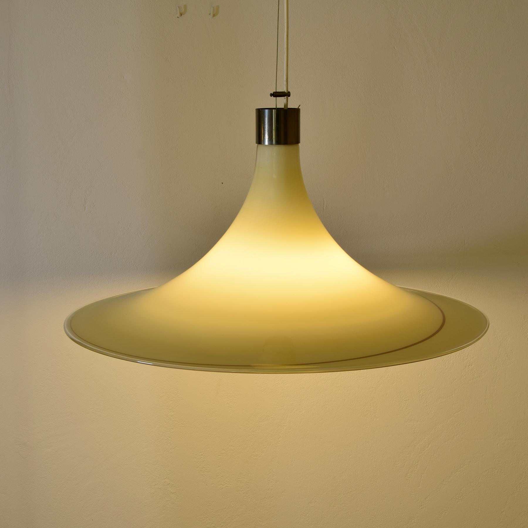 Murano glass chandelier 1970s. For Sale 1