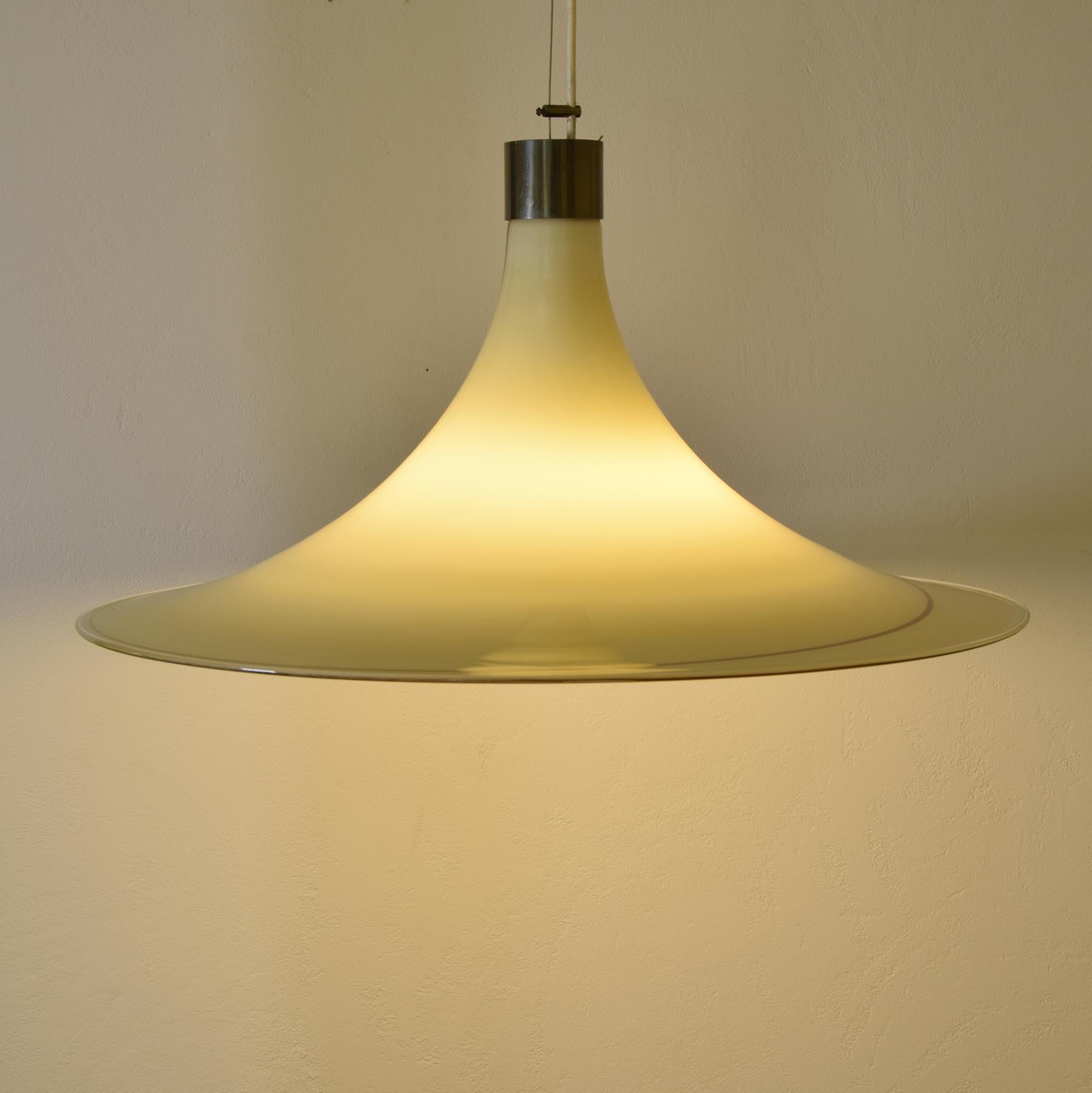 Murano glass chandelier 1970s. For Sale 2