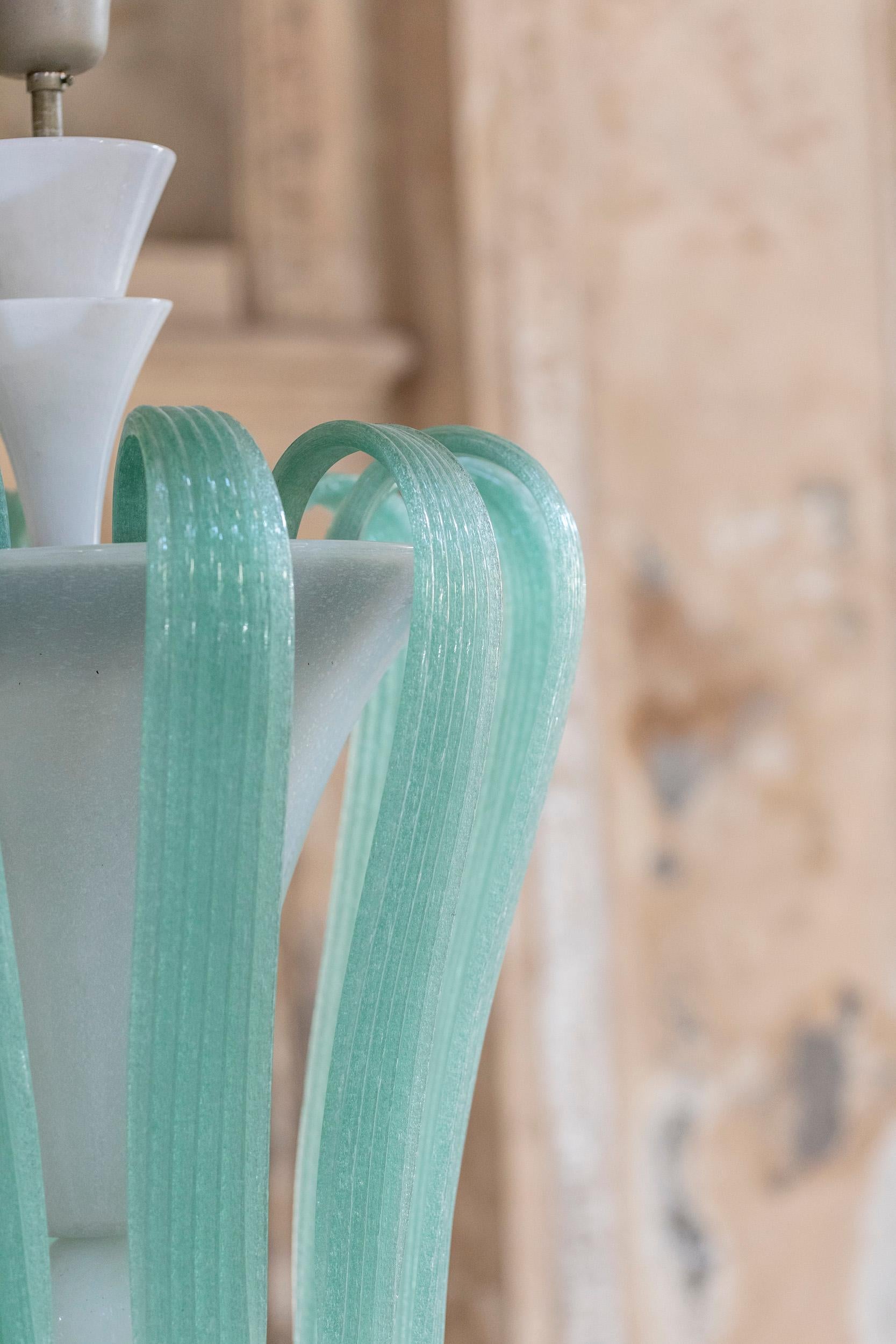 Italian Murano Glass Chandelier Attributed to Tomaso Buzzi for Venini